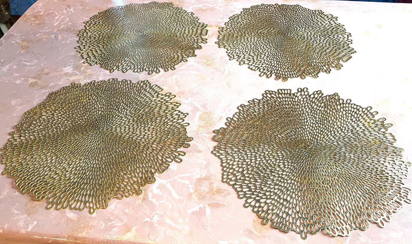 RENTAL TABLE DECOR GOLD LEATHER LACE PLACEMAT