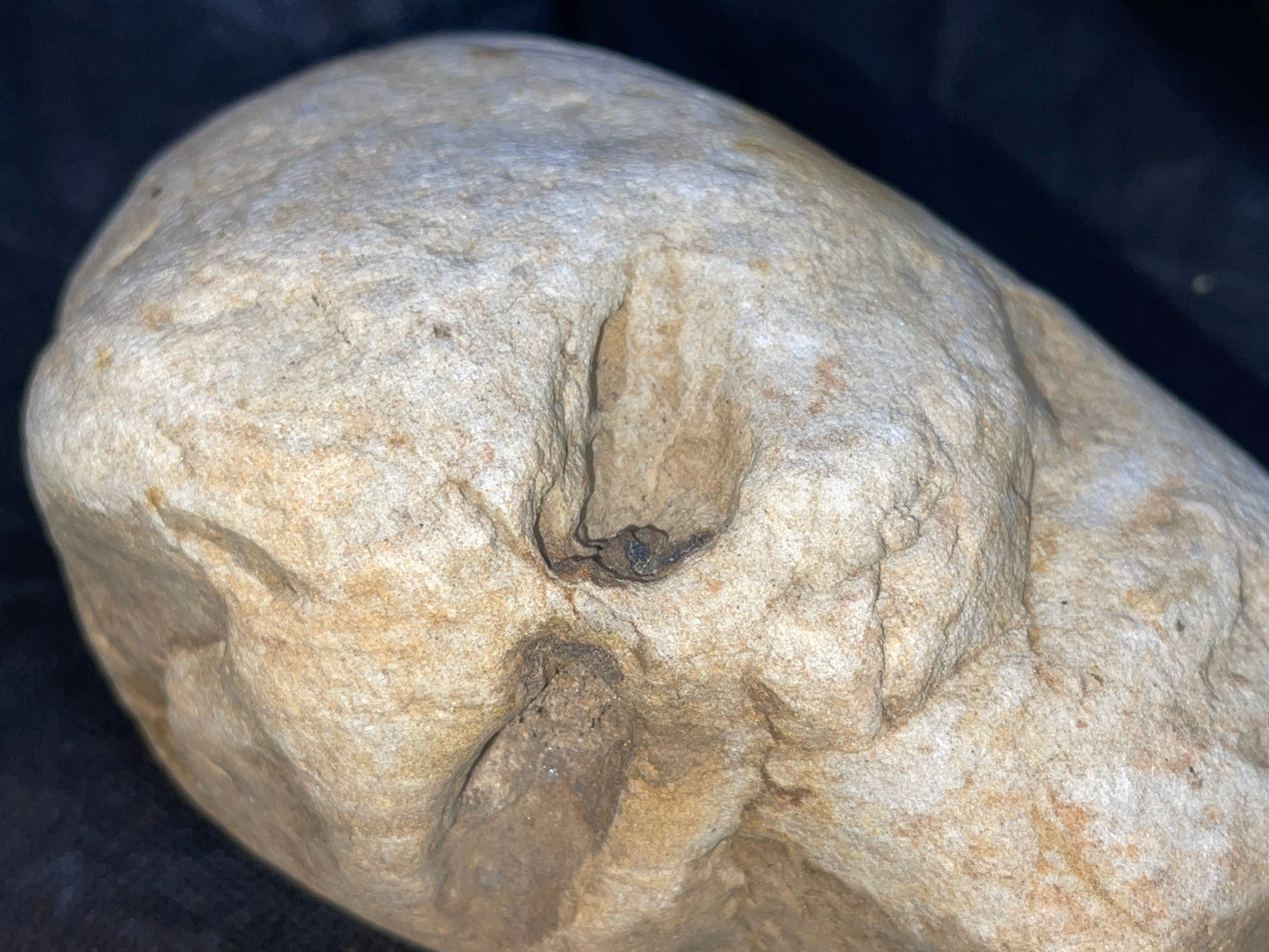 PROP RENTAL ALIEN ROCK SKULL ARTIFACT FANTASY TV FILM