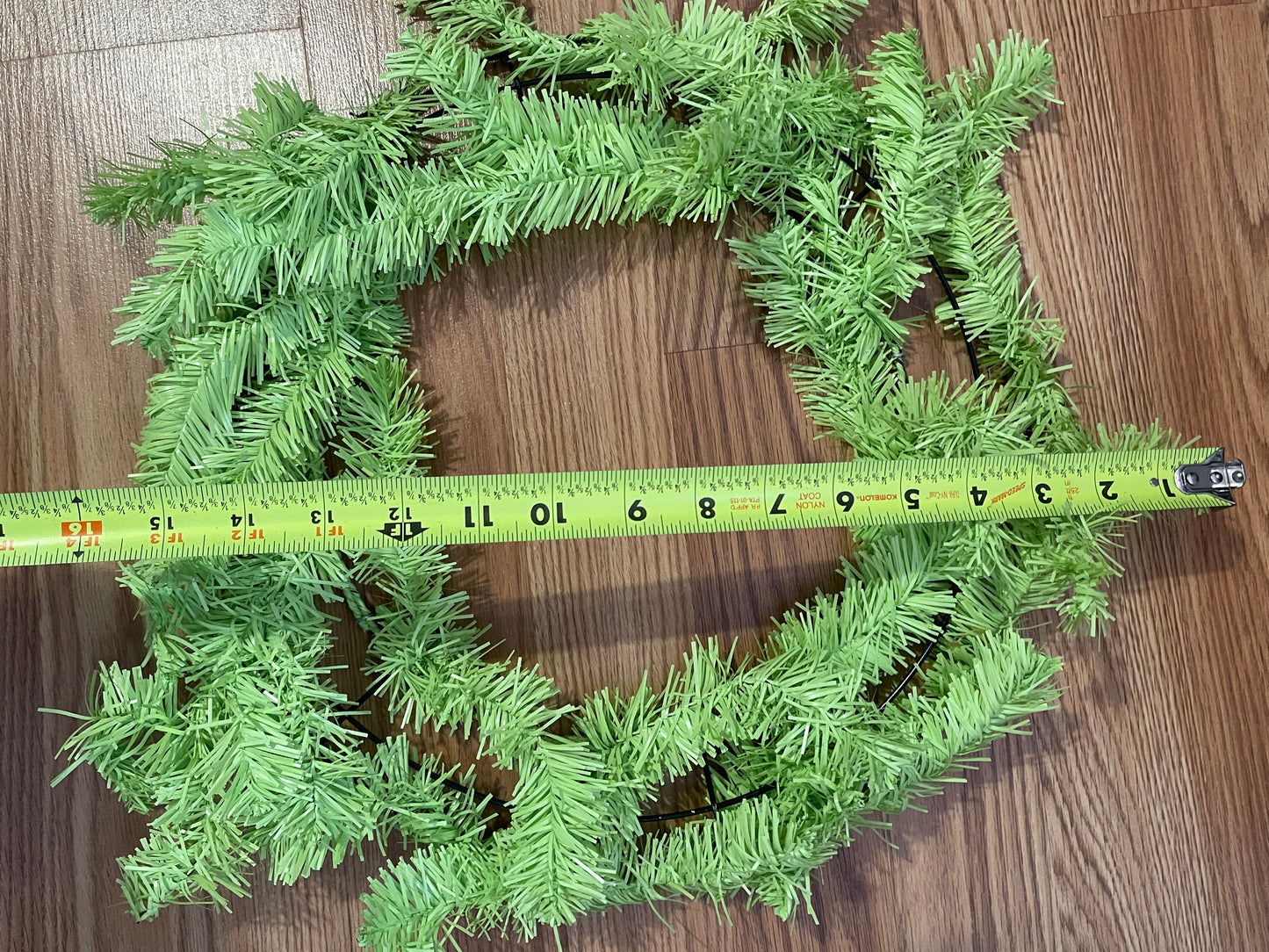RENTAL NEON LIME GREEN WREATHS