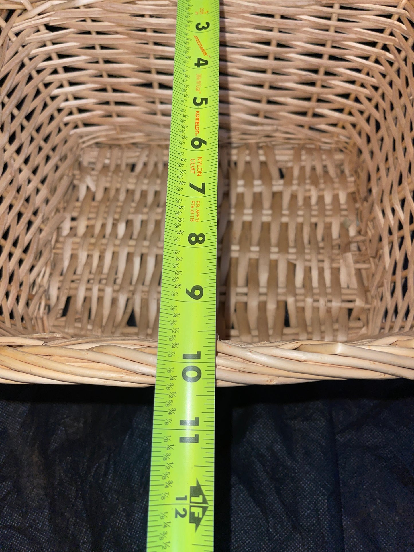 BASKET RENTAL TAN WICKER WOVEN RECTANGULAR BASKET HANDLE