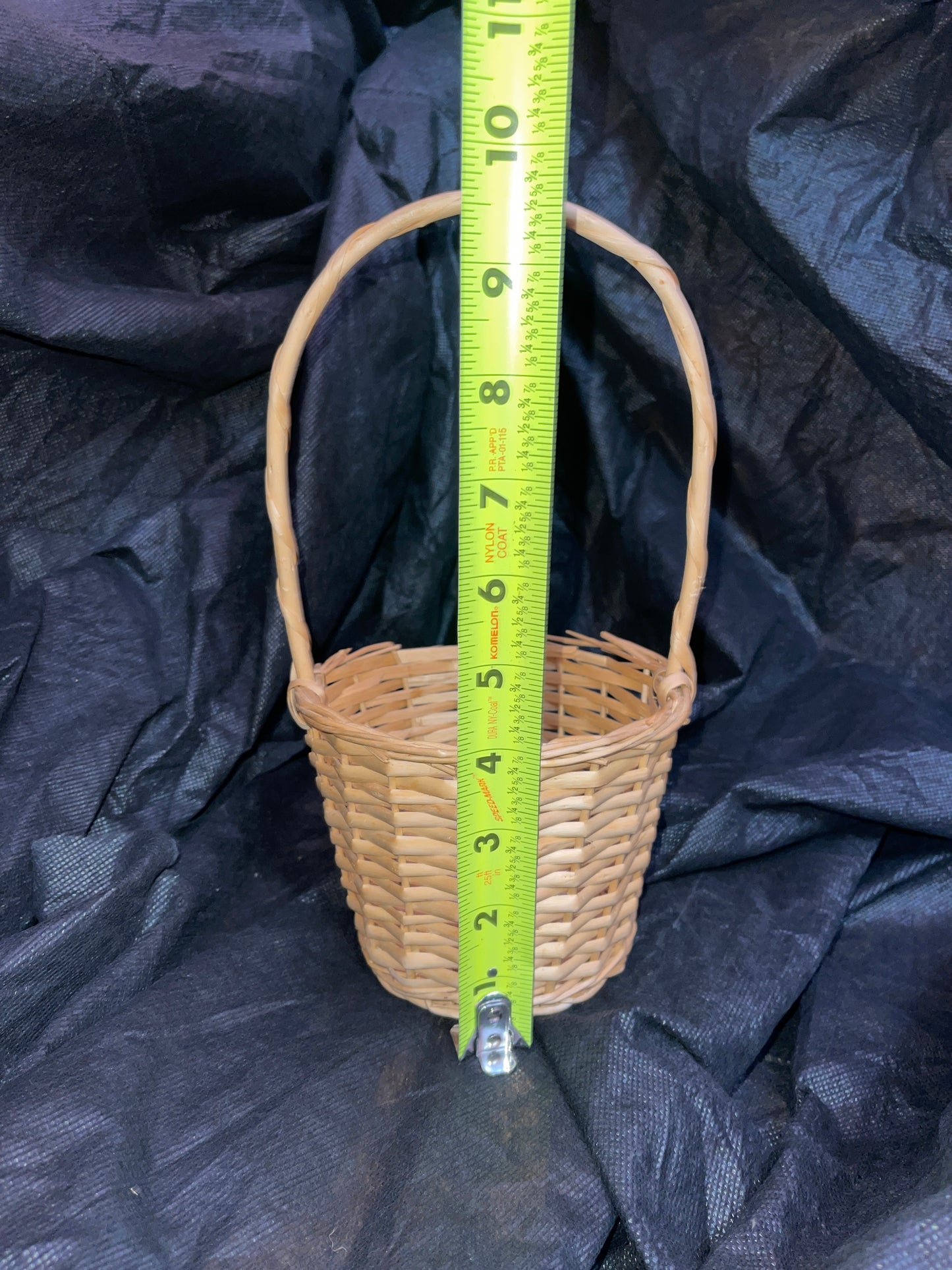 BASKET RENTAL SMALL FLOWER GIRL TAN WOVEN VINTAGE BASKET