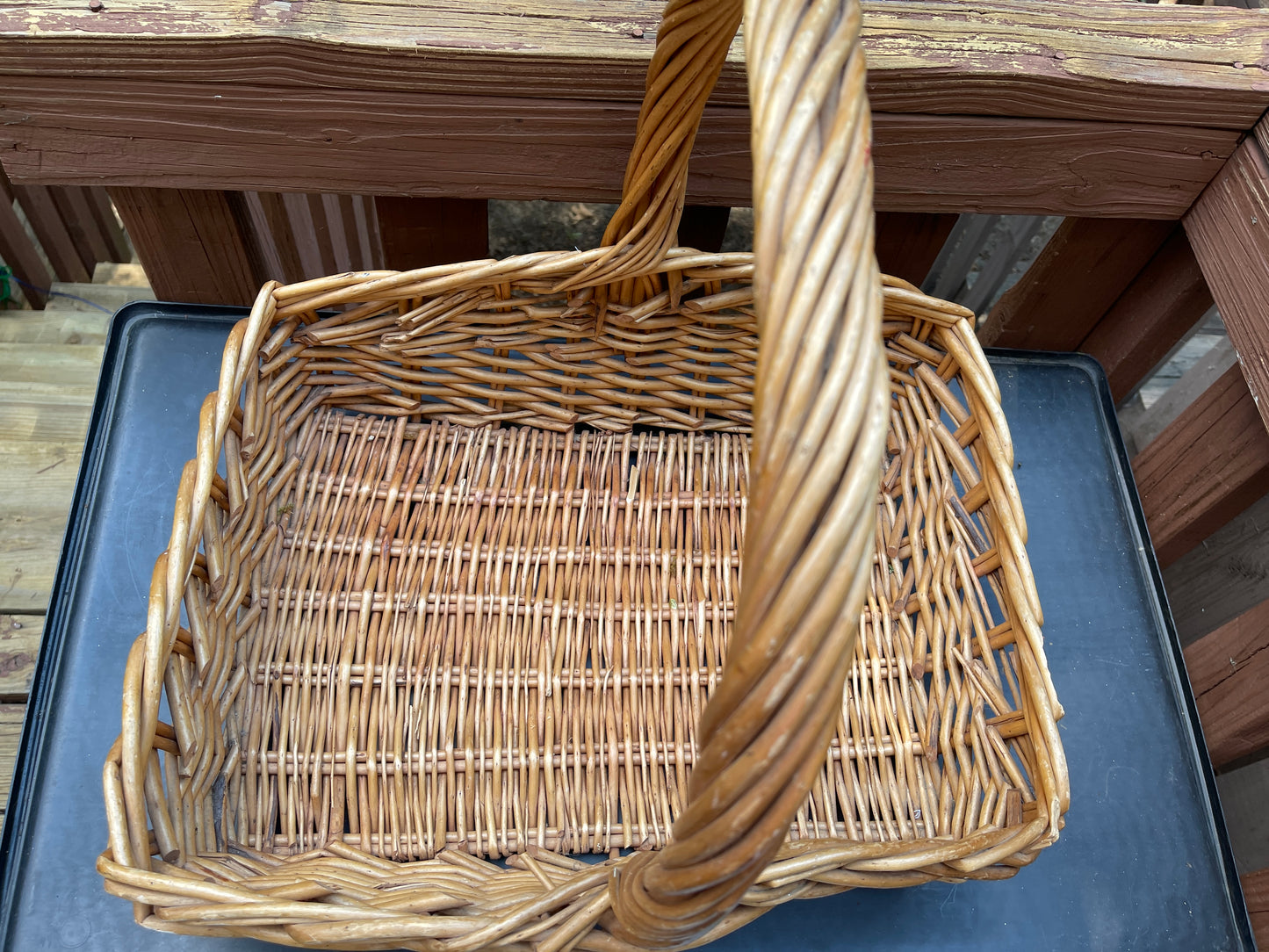 RENTAL extra LARGE TAN WICKER WOVEN SQUARE BASKET HANDLE