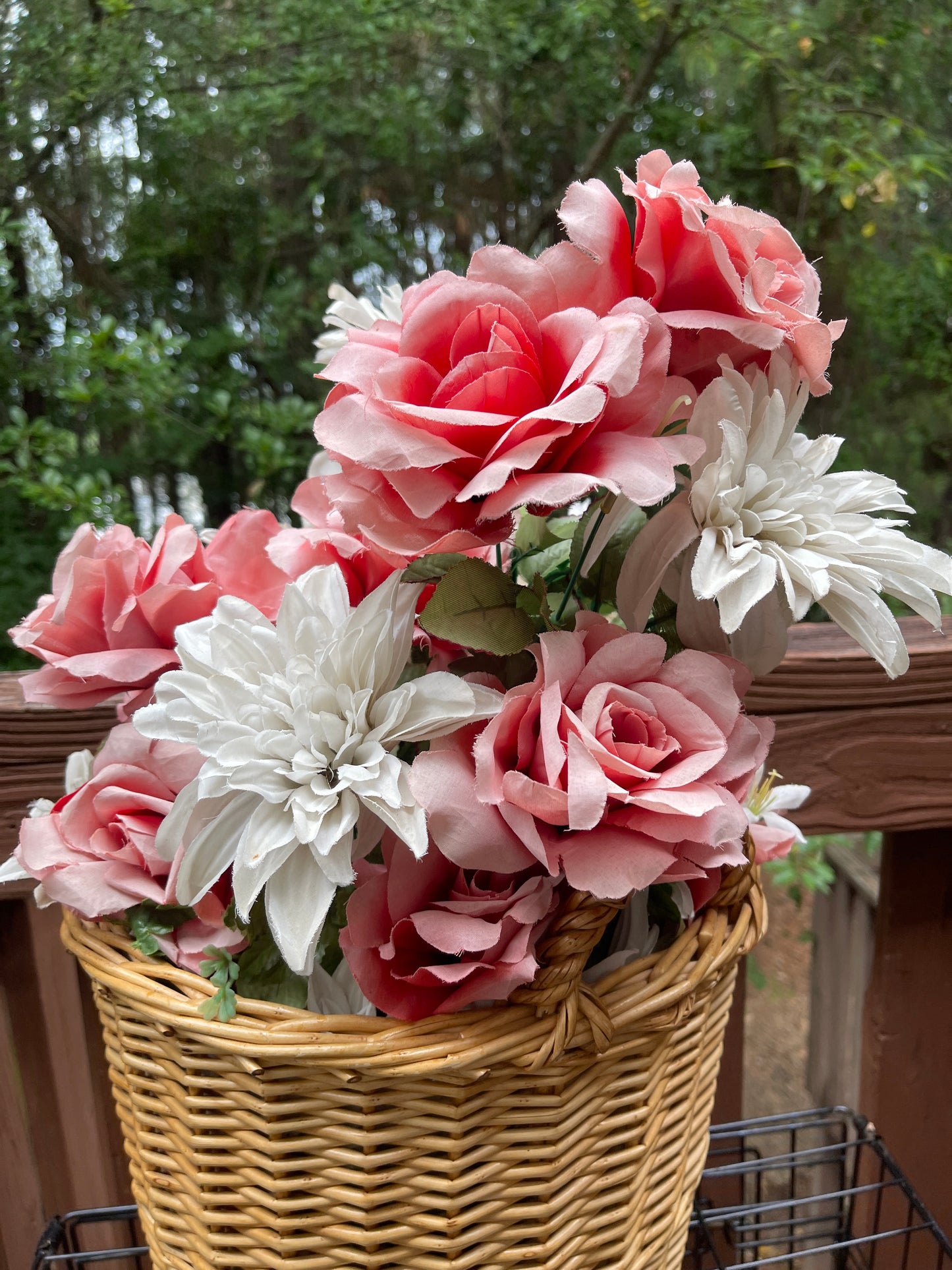 RENTAL FLOWER BASKET LARGE FLORAL