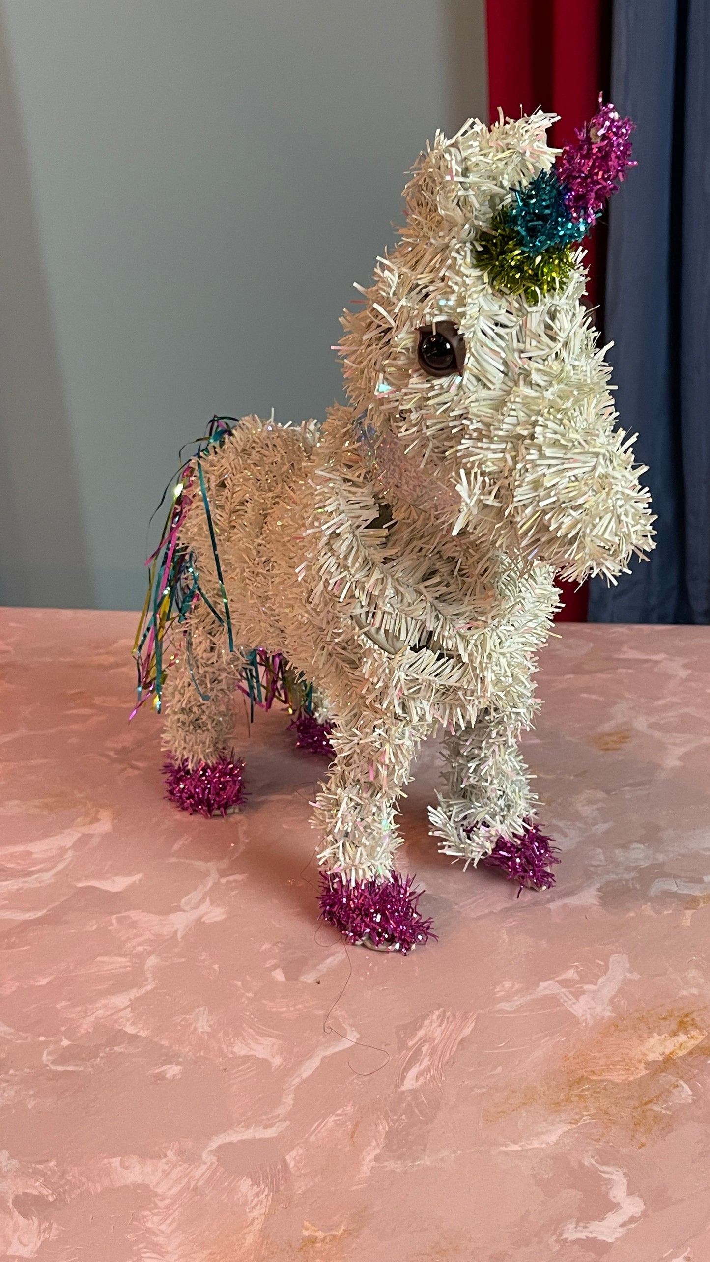 RENTAL UNICORN MINI PIÑATA TINY UNICORN