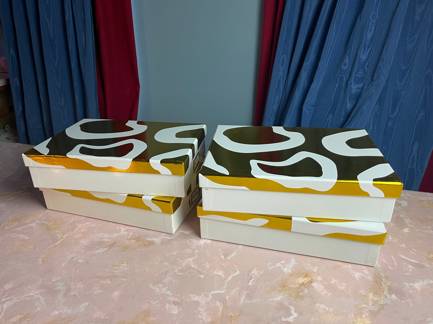 RENTAL GOLD WHITE STORAGE BOX GIFT PHOTO TV HOLIDAY WEDDING