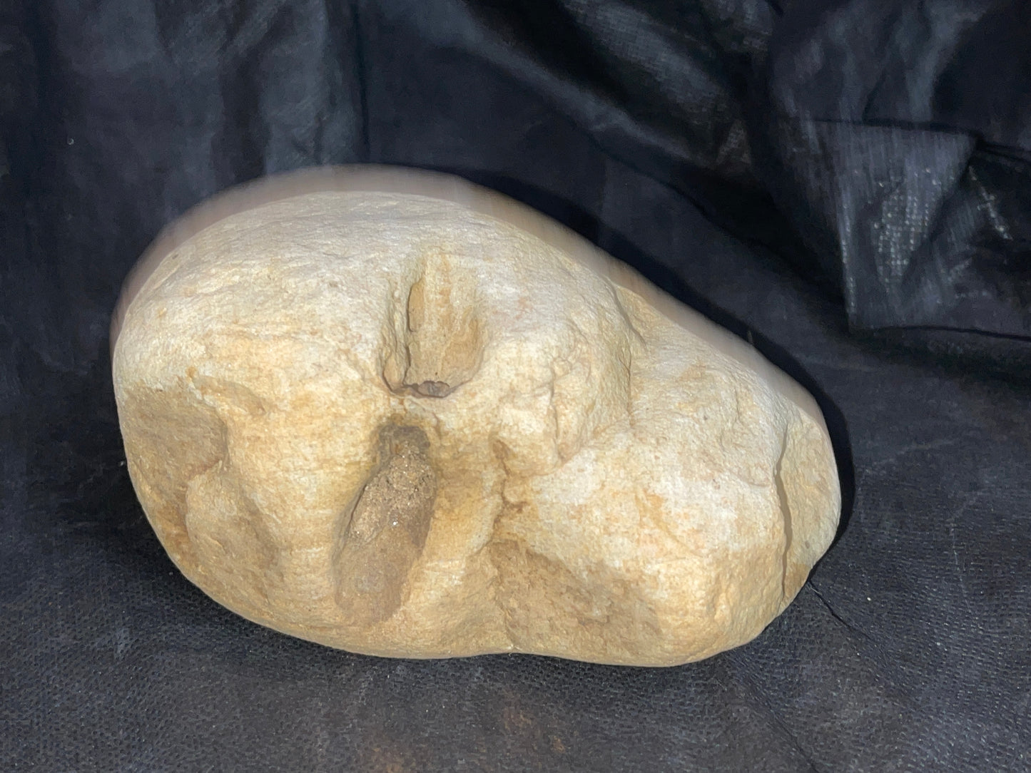 PROP RENTAL ALIEN ROCK SKULL ARTIFACT FANTASY TV FILM