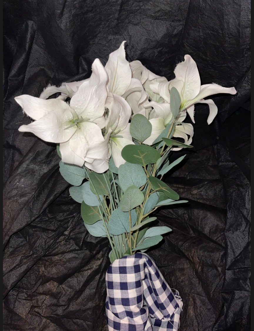 RENTAL FLOWERS MAGNOLIA BRIDAL BOUQUET WHITE LILY LILIES EUCALYPTUS