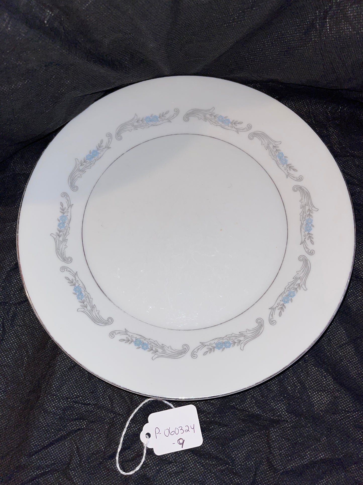 DISHES RENTAL MIKASA Dinner Plates large Serveware