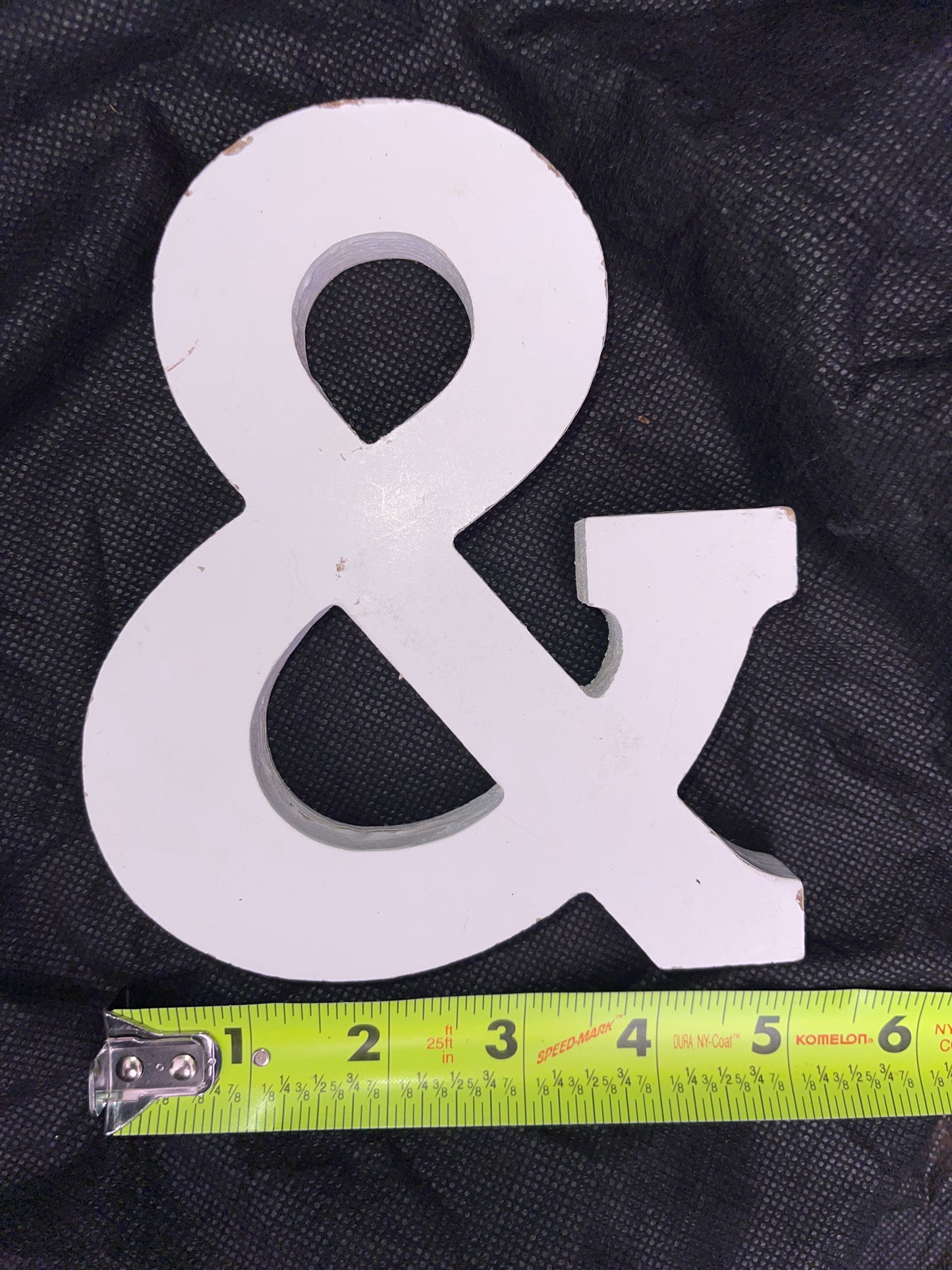 SIGN RENTALWHITE WEDDING AND SYMBOL &