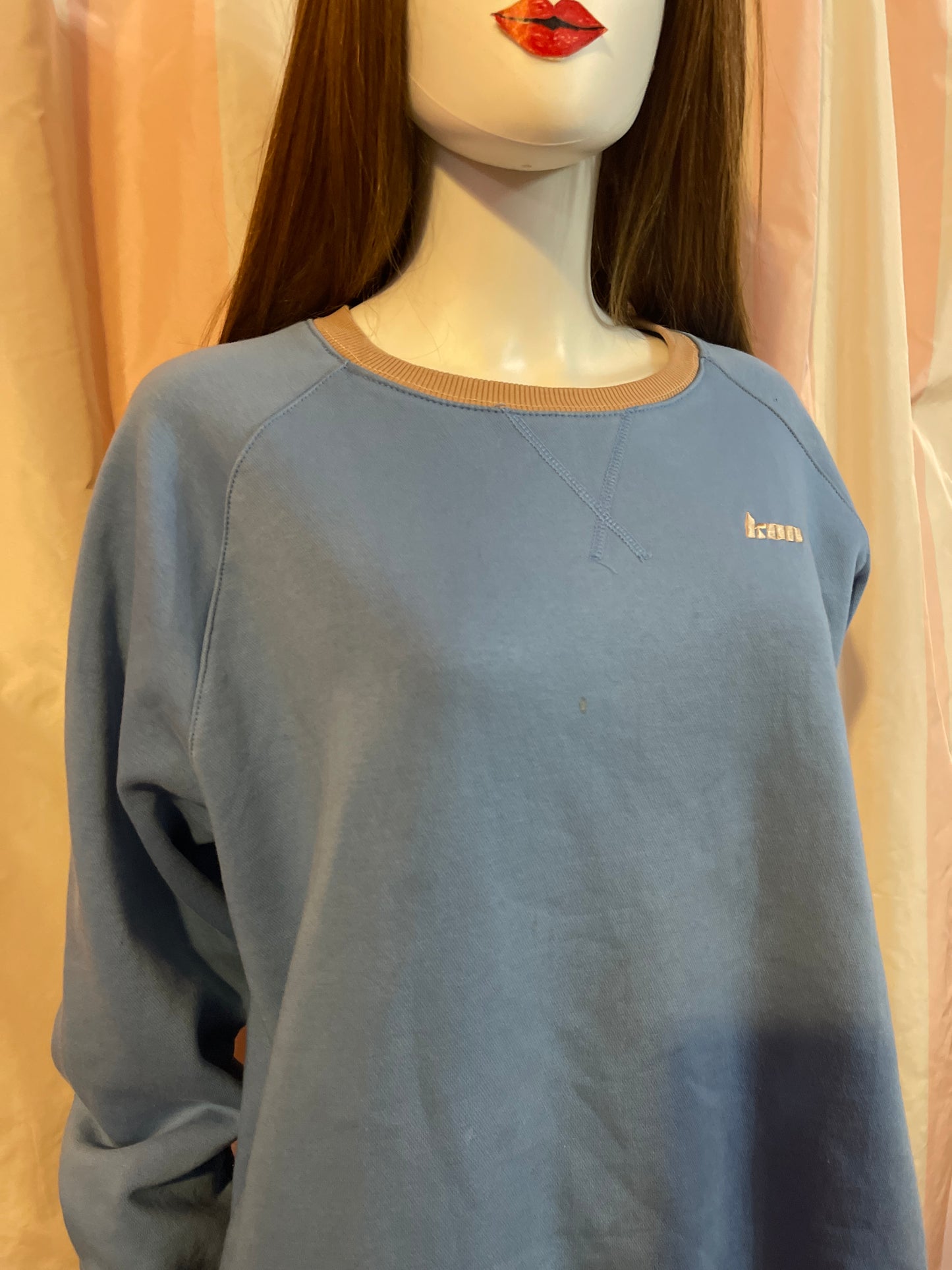 KON light blue heavy seat shirt pullover