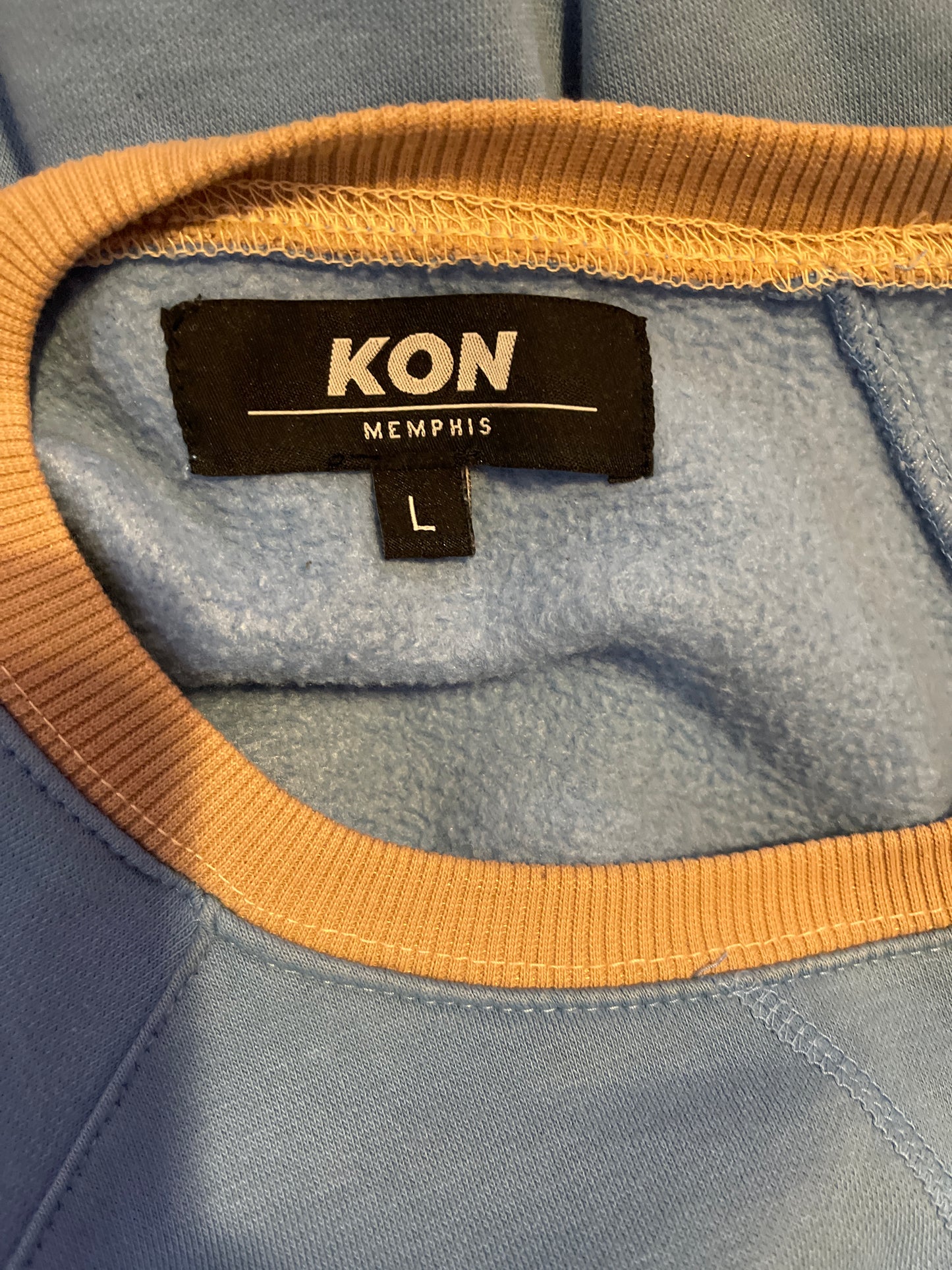 KON light blue heavy seat shirt pullover