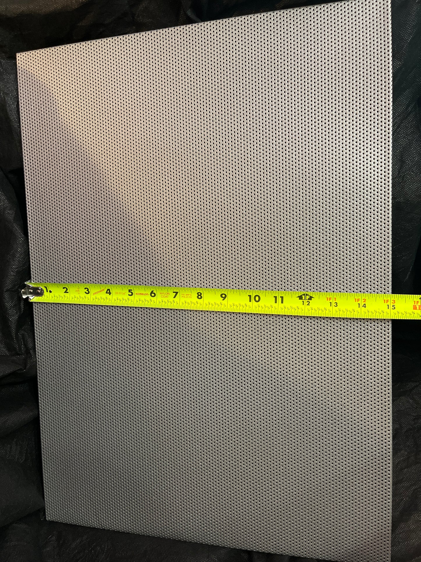 RENTAL MAGNET DISPLAY SILVER WALL ART ACTIVITY