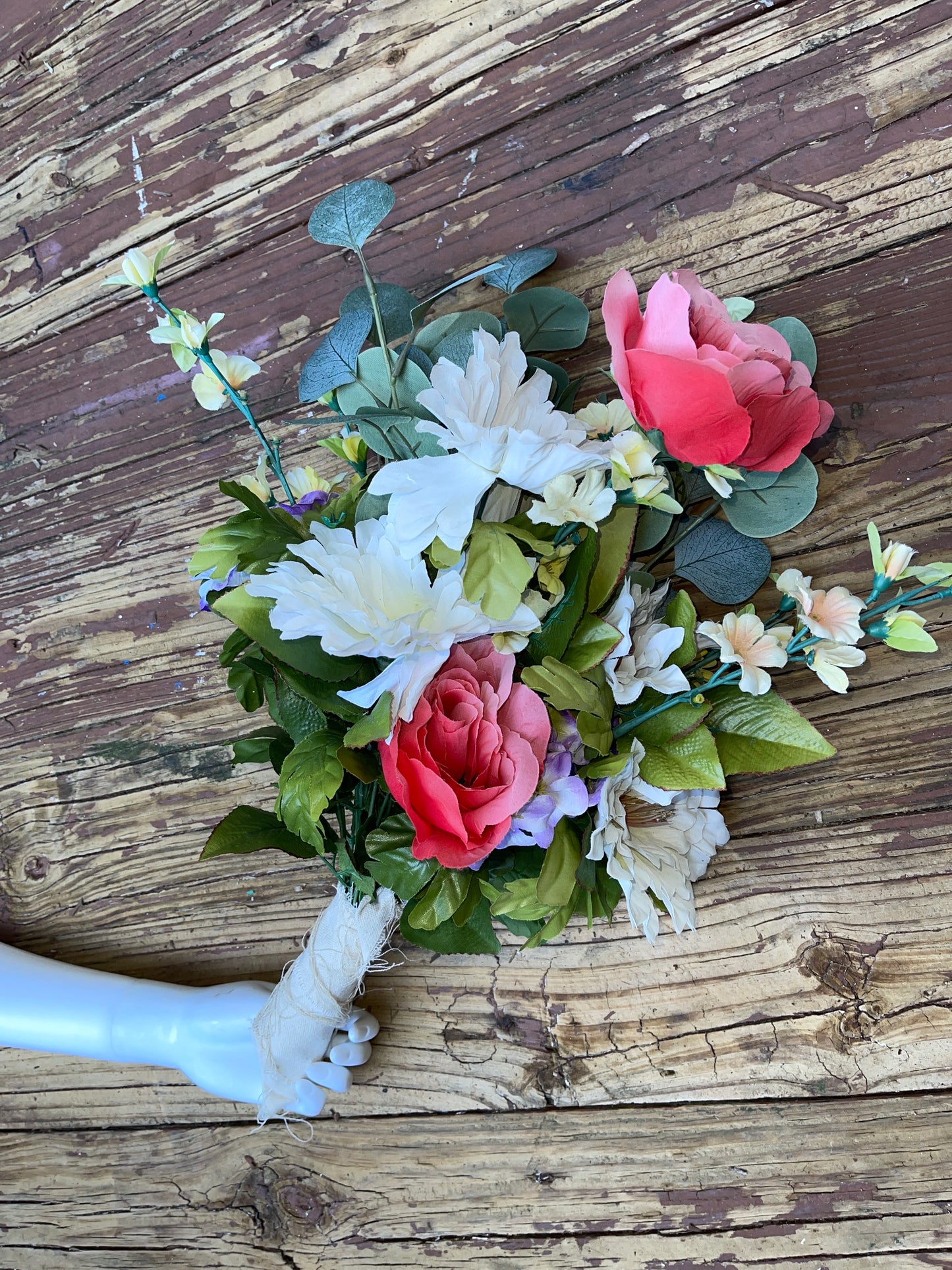 FLOWERS RENTAL FLORAL BRIDAL BOUQUET WHITE PINK EUCALYPTUS
