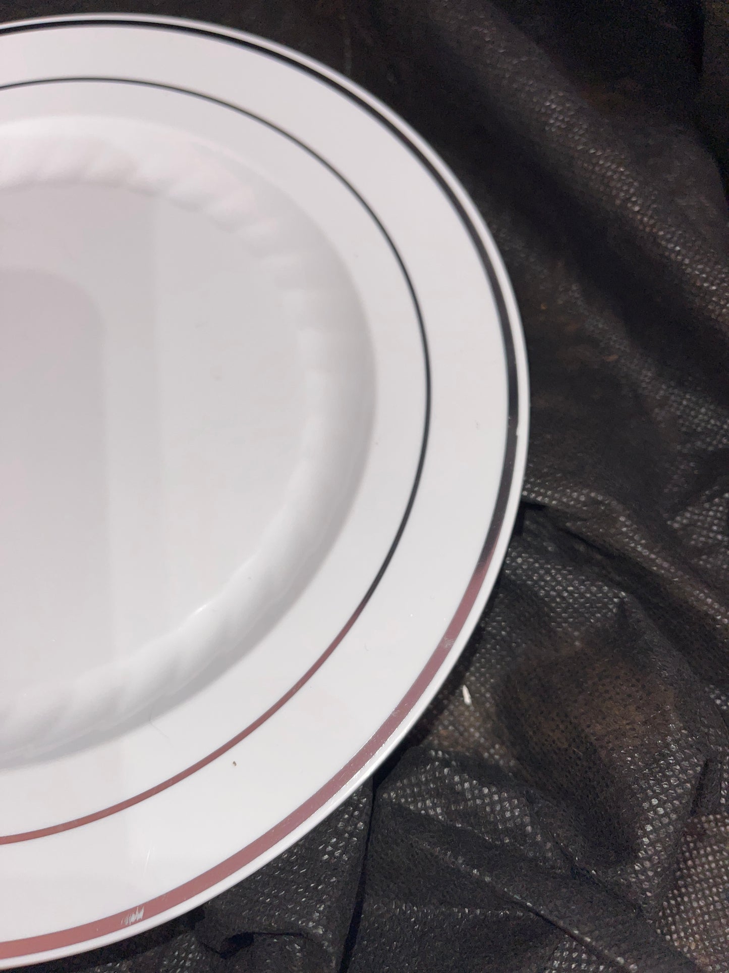 BUY NOW WHITE SILVER PLATES MEDIUM CAKE DESSERT APPETIZER