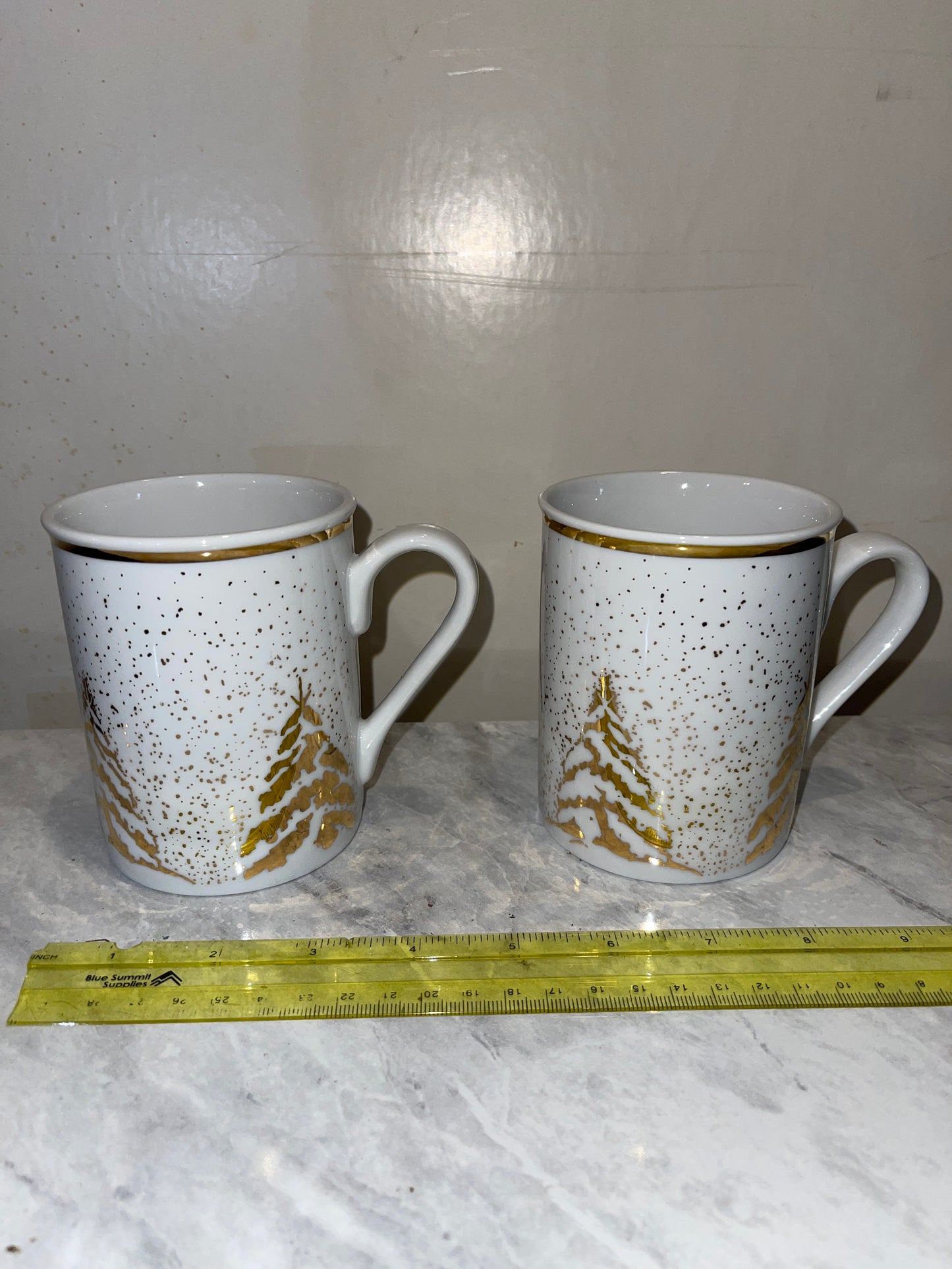 CUPS HOLIDAY RENTAL CHRISTMAS XMAS COFFEE TEA MUG GOLD WHITE BRIDAL