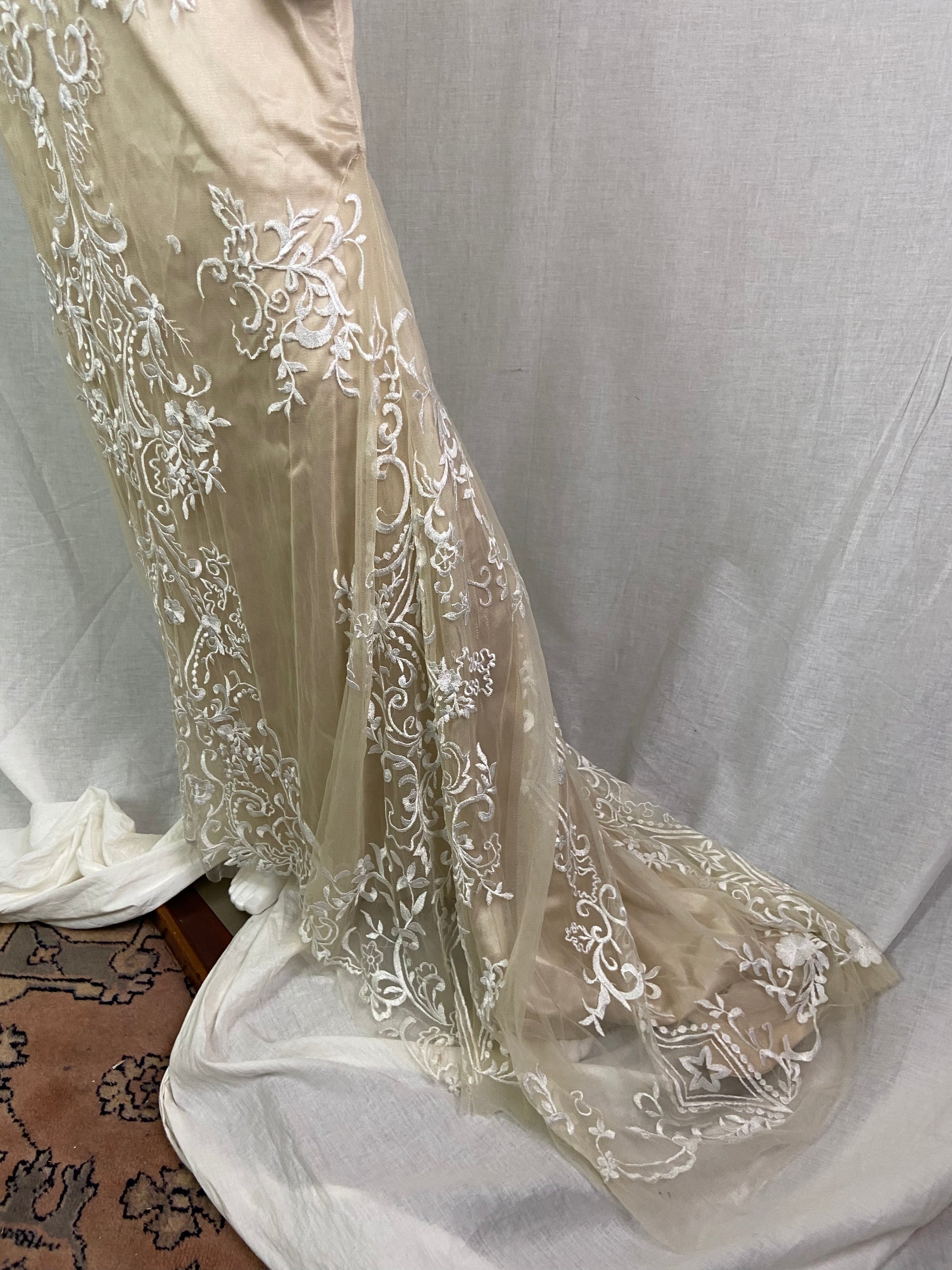 Vtg Champagne Cream Beige Embroidered Sheer Satin Wedding Gown ABBY ESSIE STUDIOS
