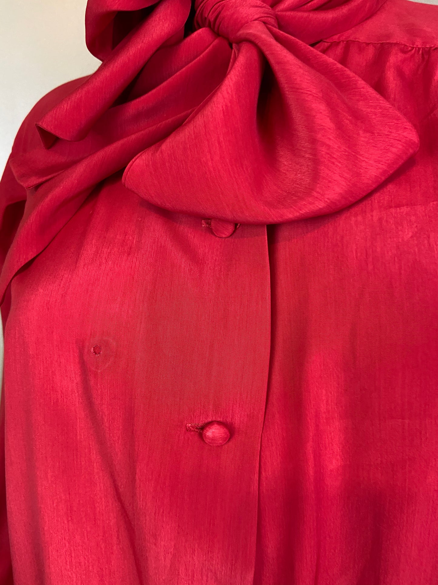 Vintage Red Kitten Bow Silky Blouson Sleeve Career Cocktail