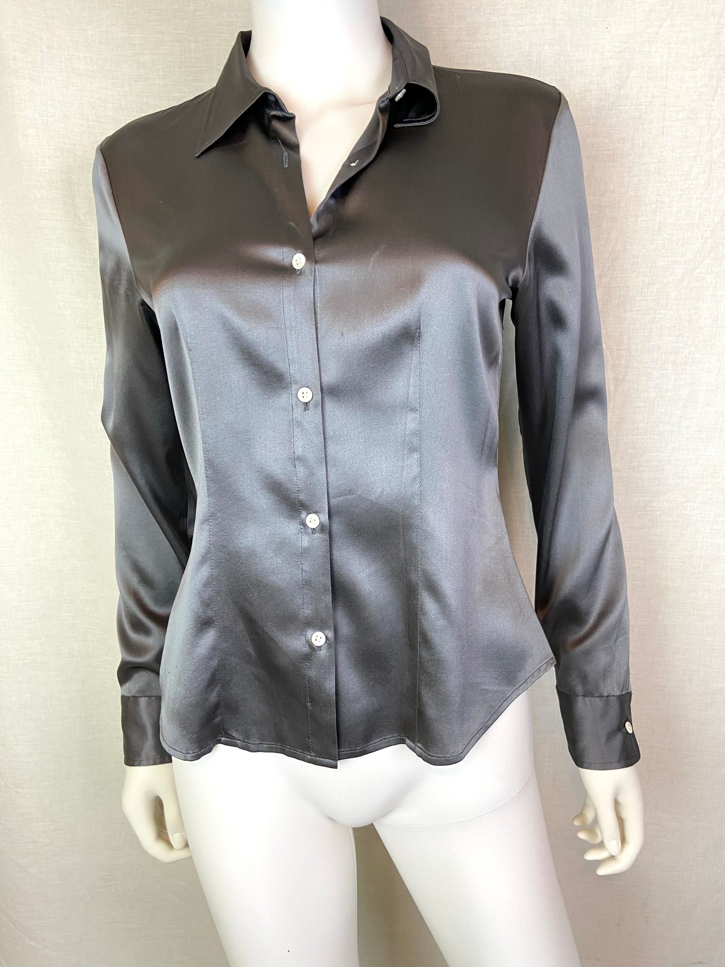 Banana Republic Gray Silk Blouse Small ABBY ESSIE STUDIOS