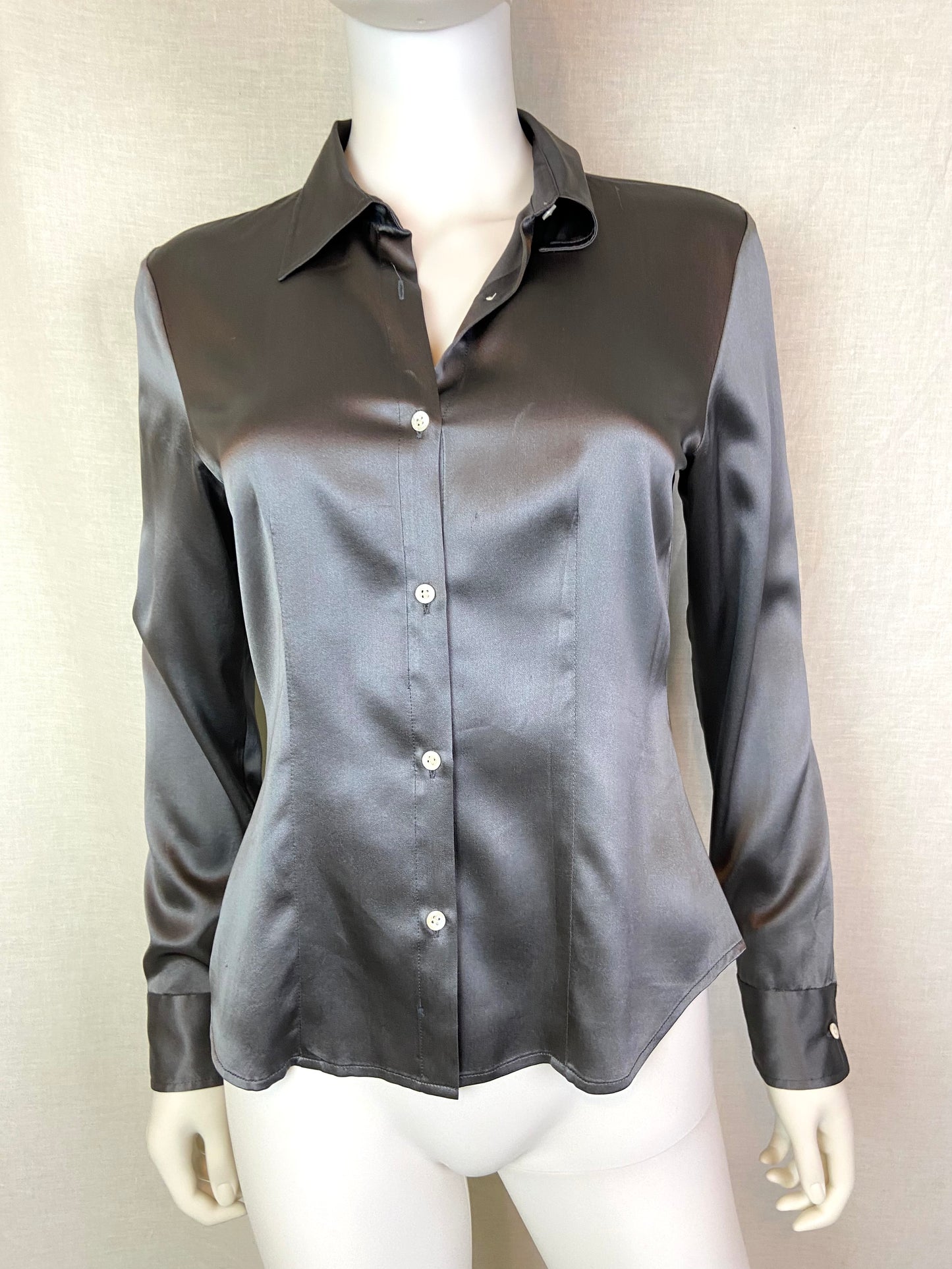 Banana Republic Gray Silk Blouse Small ABBY ESSIE STUDIOS