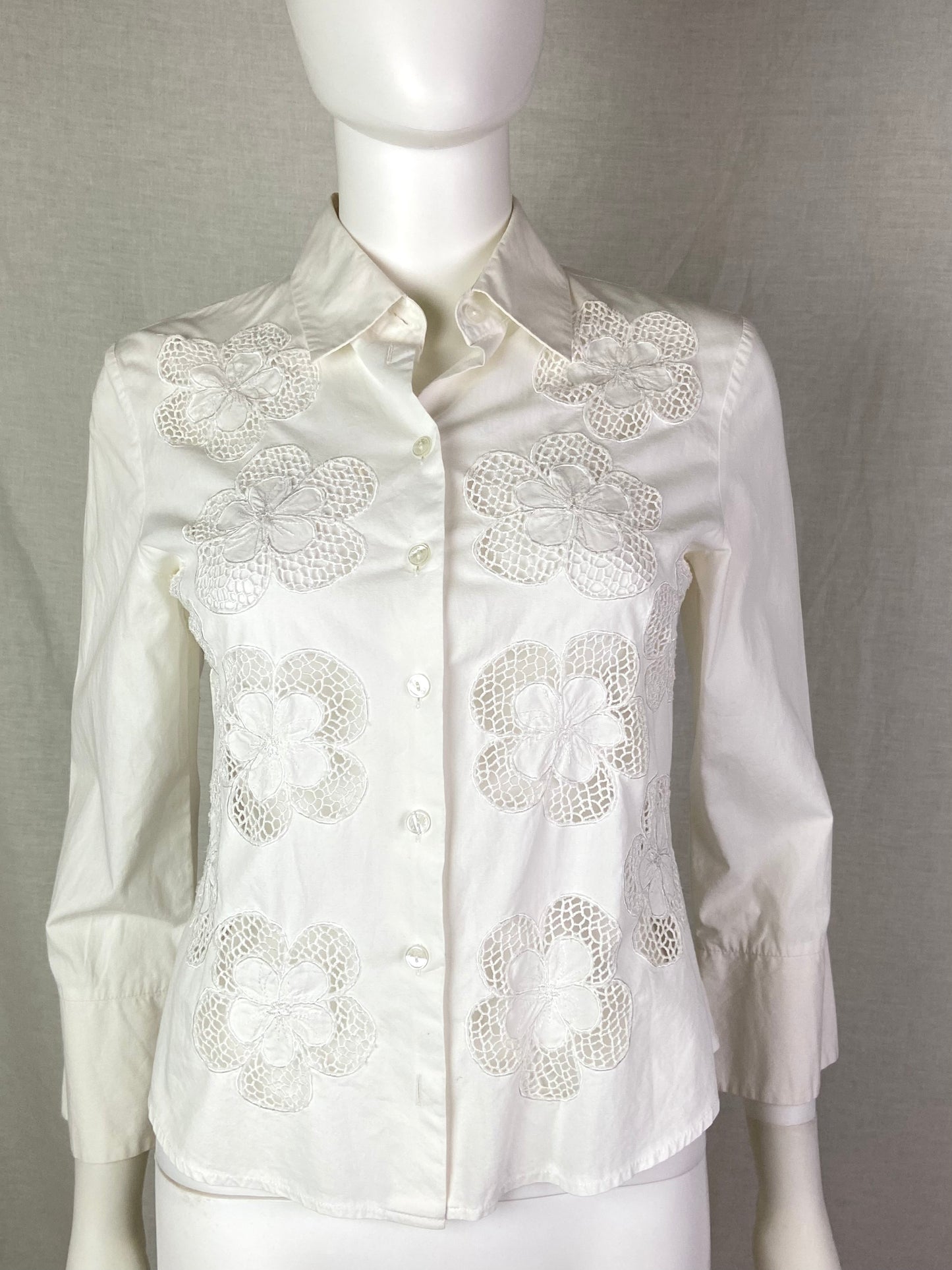 Vintage ANNE Fontaine White Floral Lace Crochet Button Down Top ABBY ESSIE STUDIOS