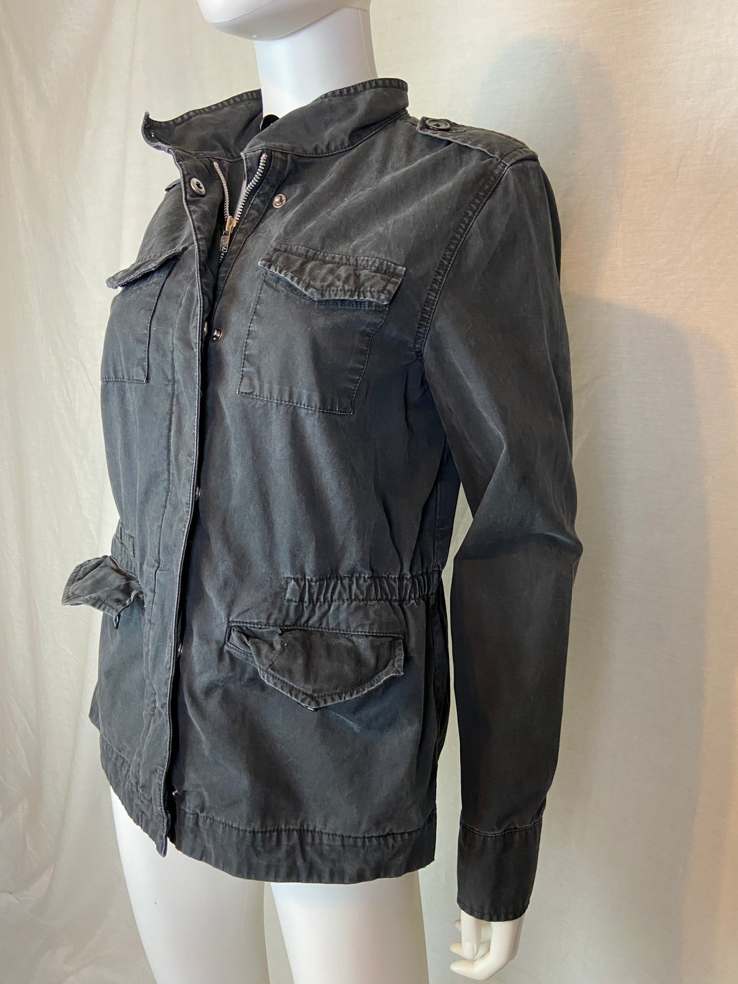 Gap Faded Distressed Black Denim Jacket M ABBY ESSIE STUDIOS