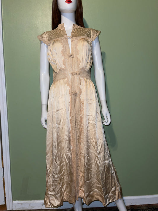 ANTIQUE DRESS RENTAL Cream champagne SILK WHITE WEDDING DRESS
