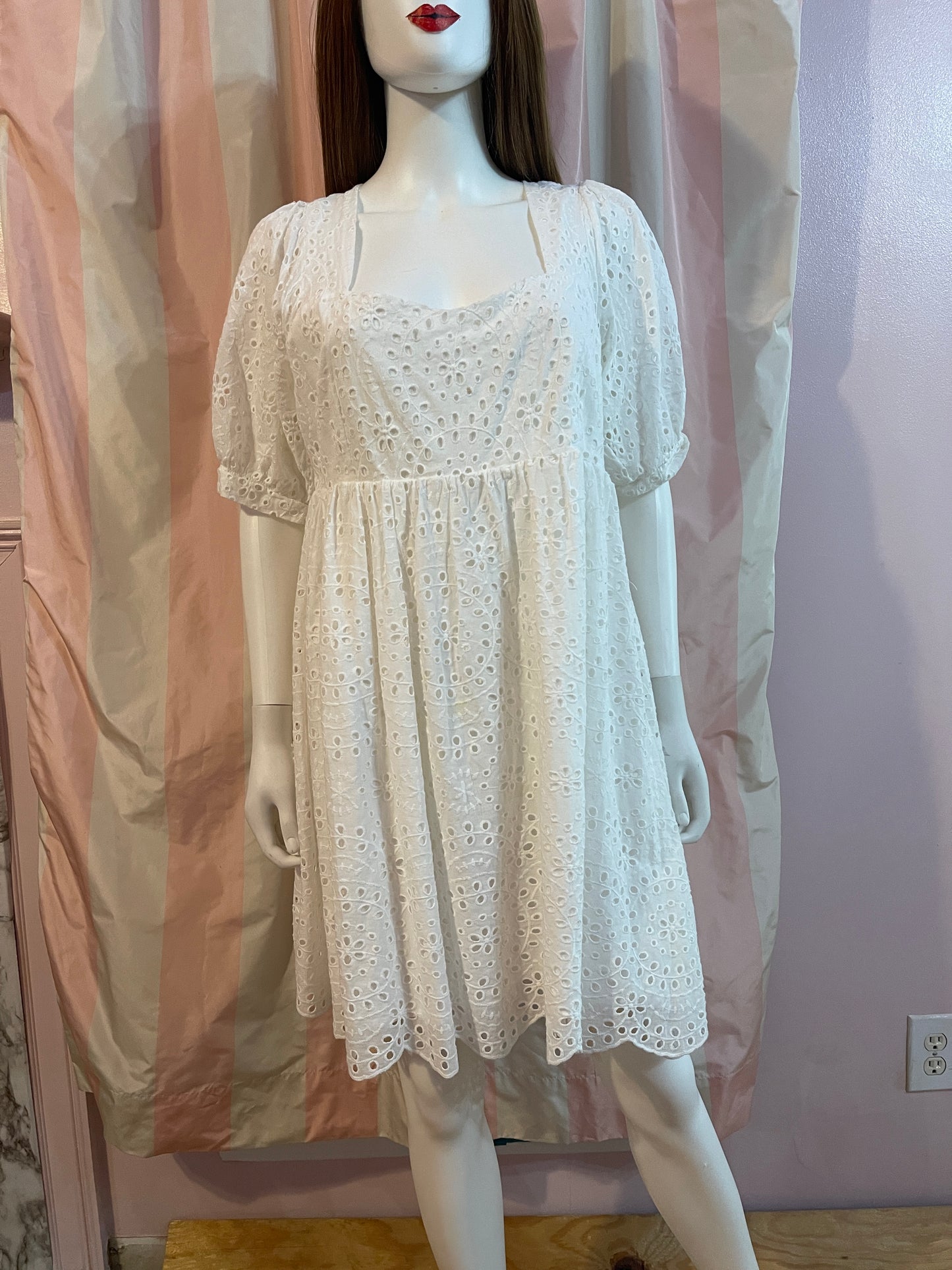 White Lace Poplin Cotton Open Back Dress