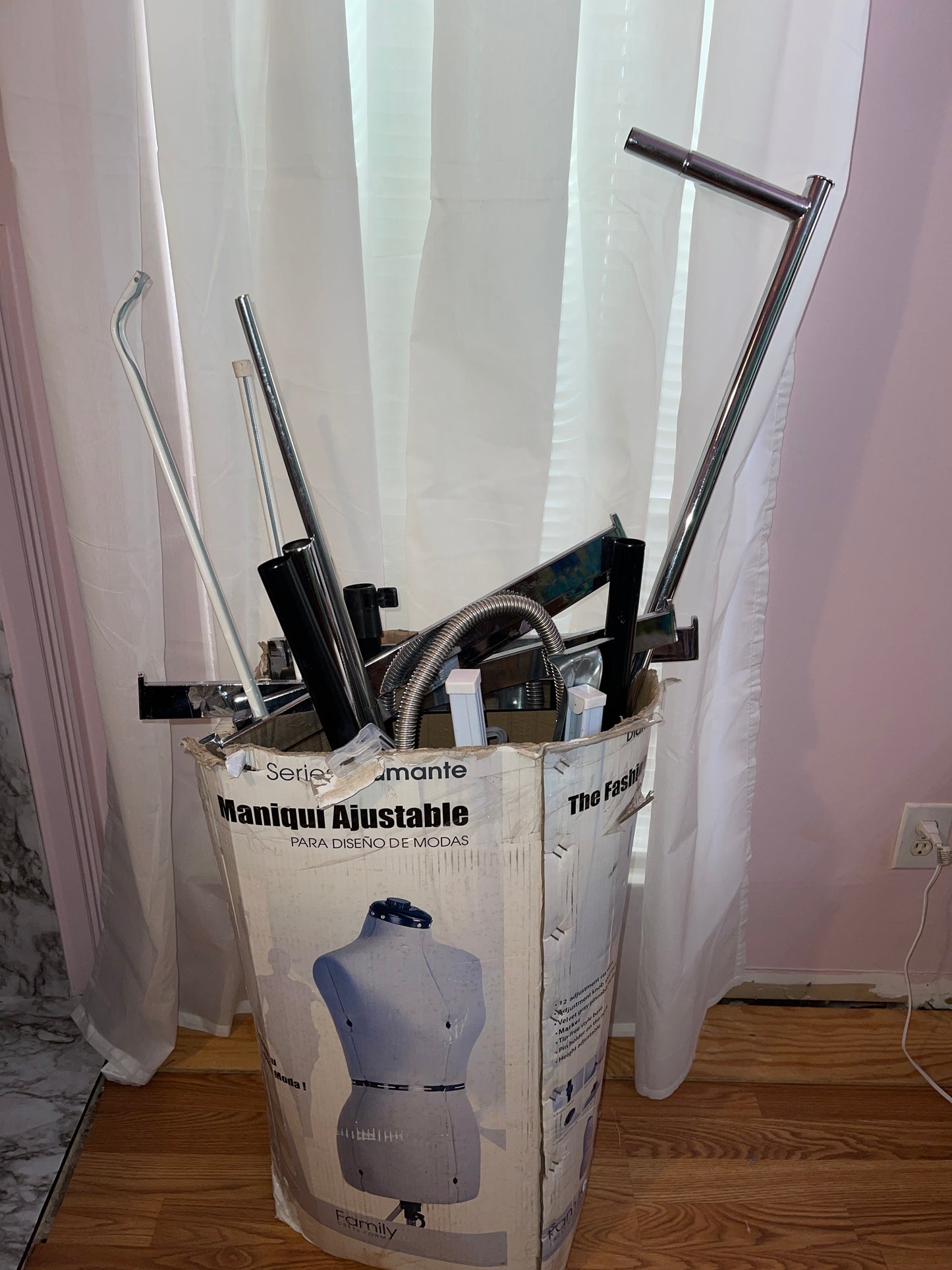 BUY NOW LOT OF METAL PIECES CLOTHING RACK PIPE