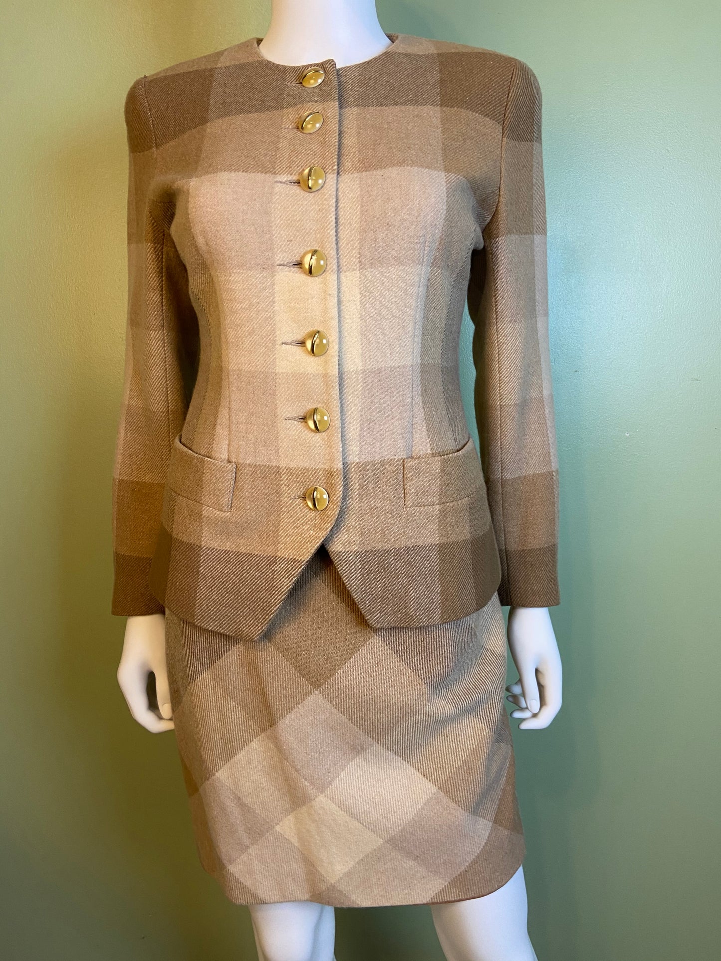 Vintage Tan & Cream Plaid Collarless Blazer W/ Cats’s Eye Buttons