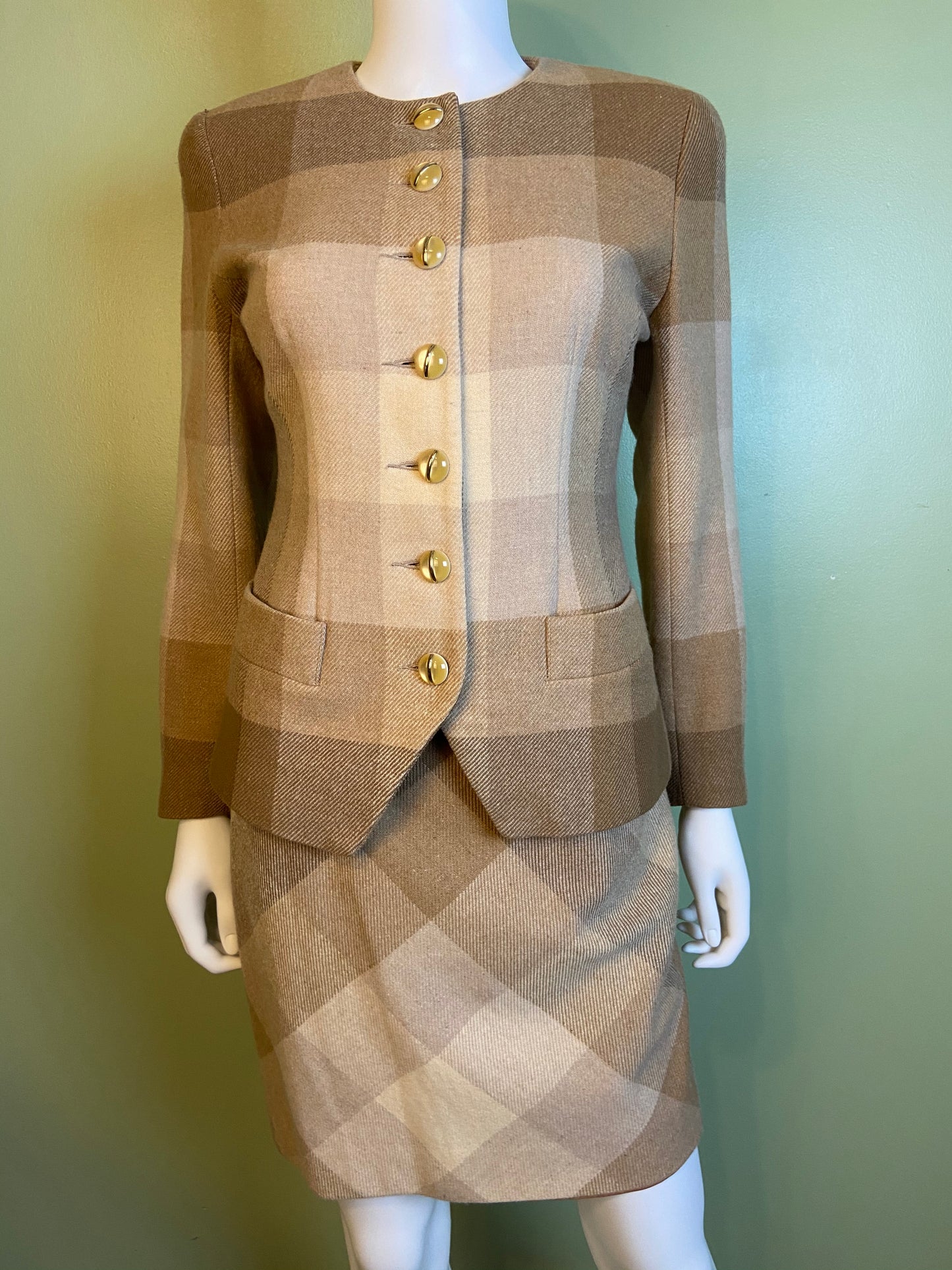Vintage Tan & Cream Plaid Collarless Blazer W/ Cats’s Eye Buttons