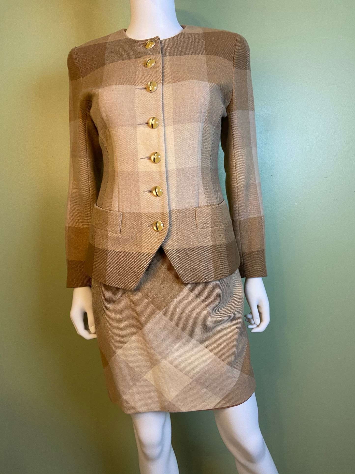 Vintage Tan & Cream Plaid Collarless Blazer W/ Cats’s Eye Buttons