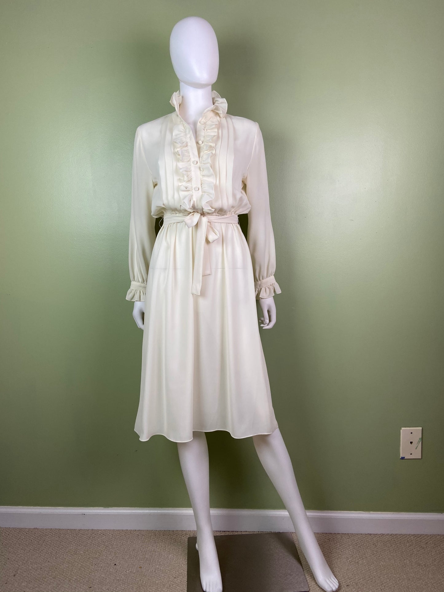 Vintage Astor One White Sheer Ruffle Pleated Fluid Disco Dress
