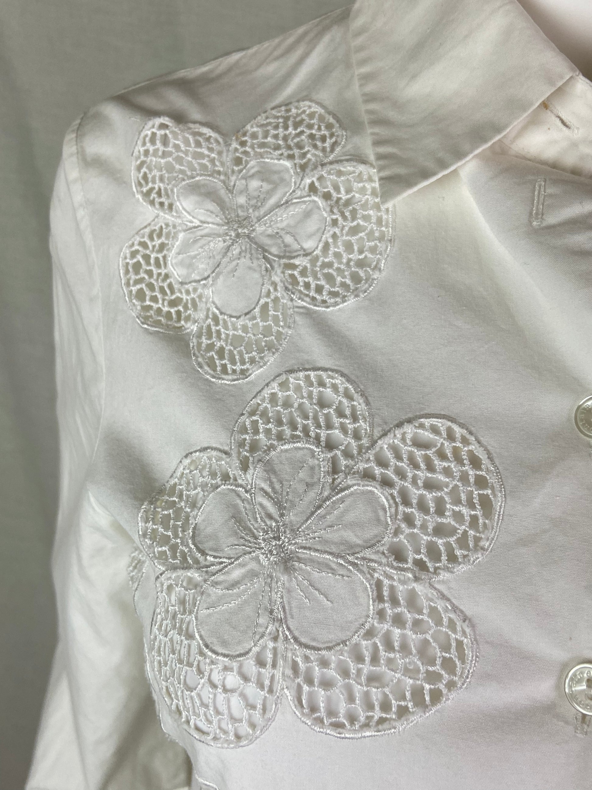 Vintage ANNE Fontaine White Floral Lace Crochet Button Down Top ABBY ESSIE STUDIOS