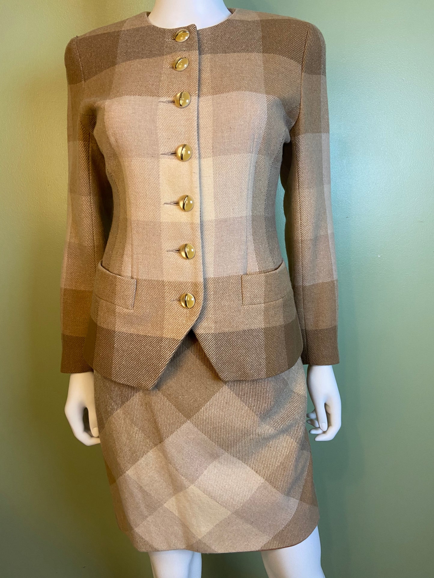 Vintage Tan & Cream Plaid Collarless Blazer W/ Cats’s Eye Buttons