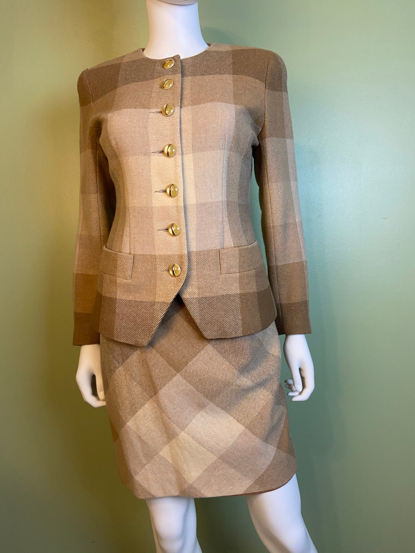 Vintage Tan & Cream Plaid Collarless Blazer W/ Cats’s Eye Buttons