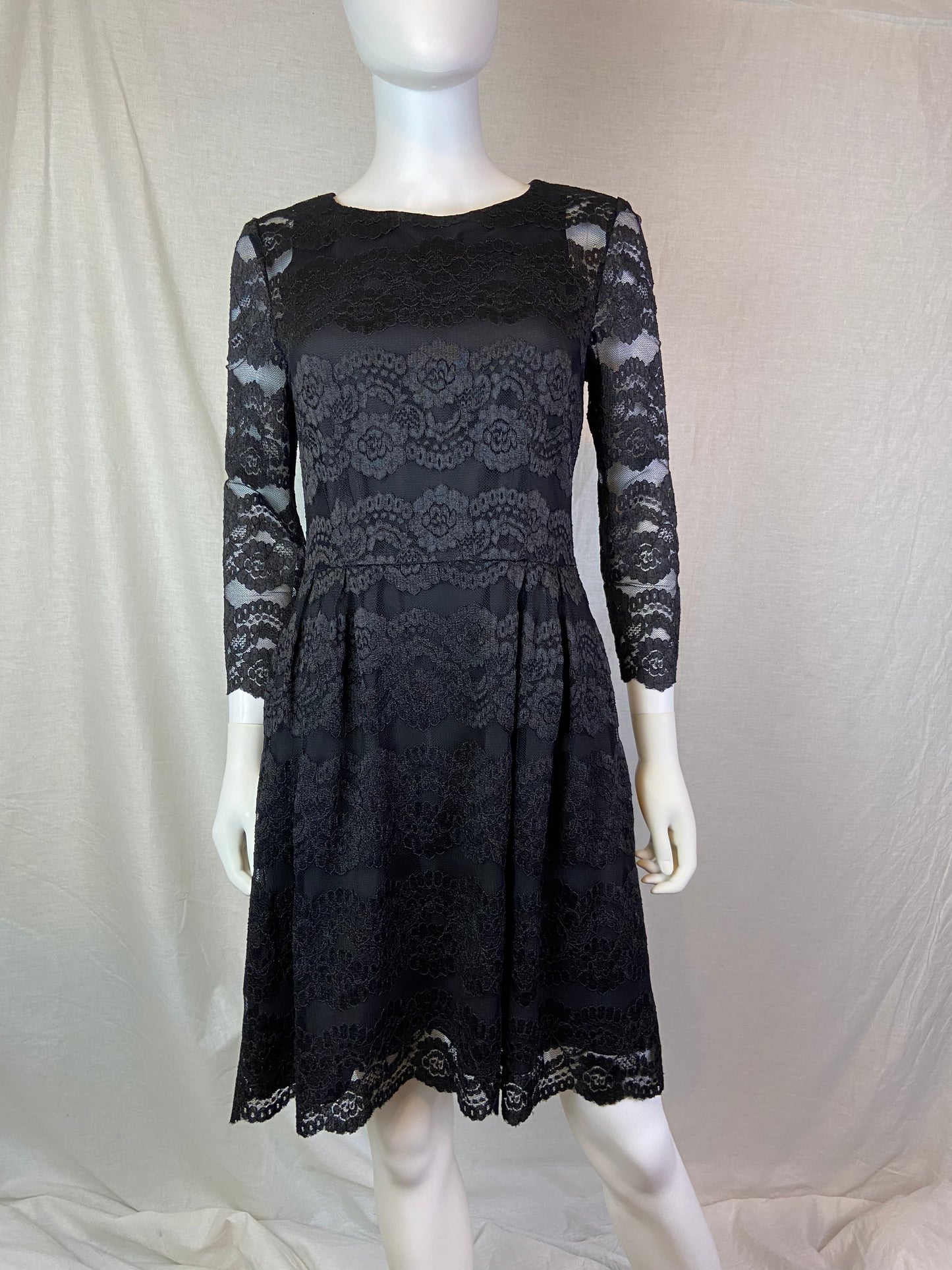 Tahari Black Lace Fitted Waist Dress