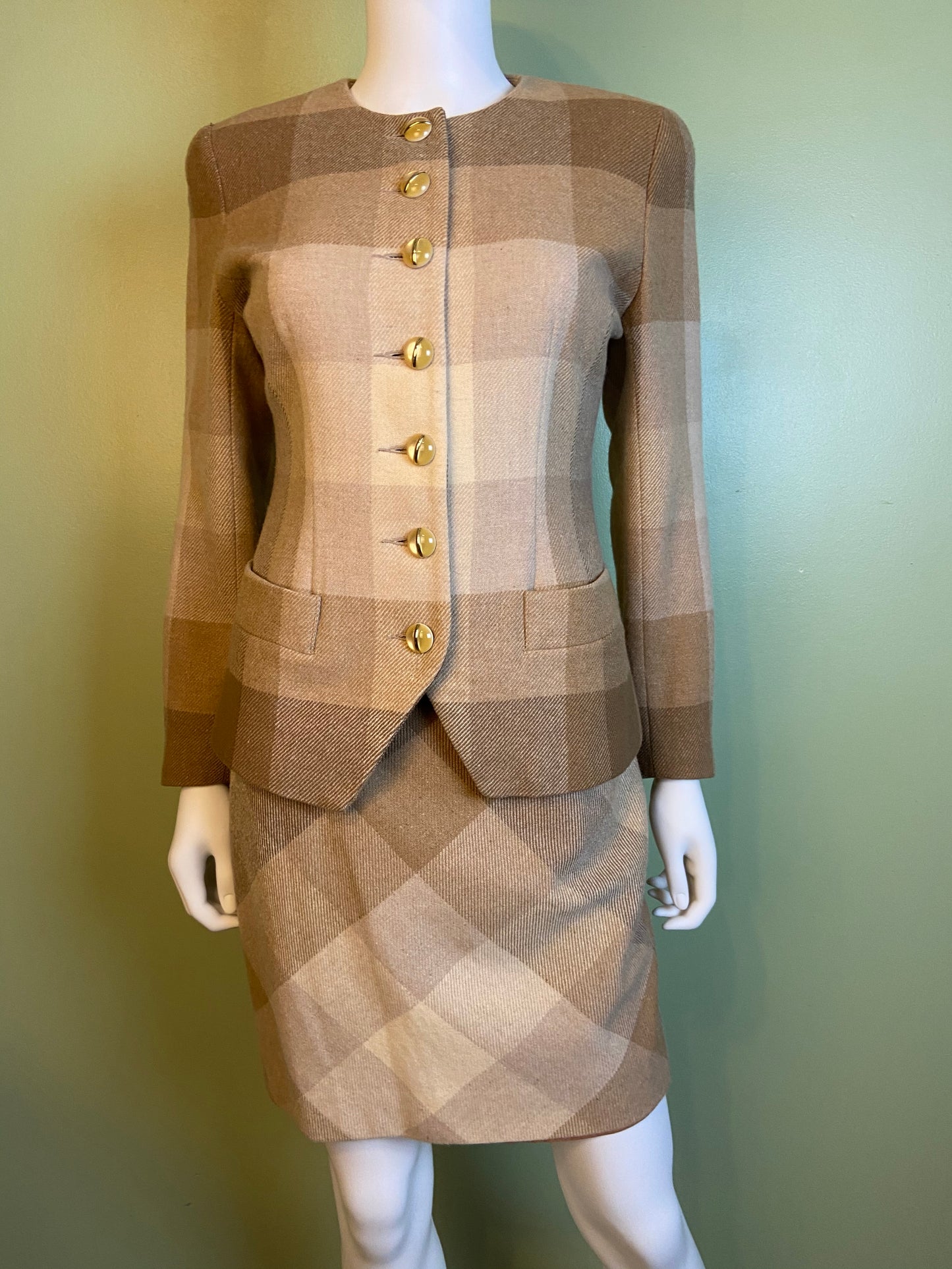 Vintage Tan & Cream Plaid Collarless Blazer W/ Cats’s Eye Buttons