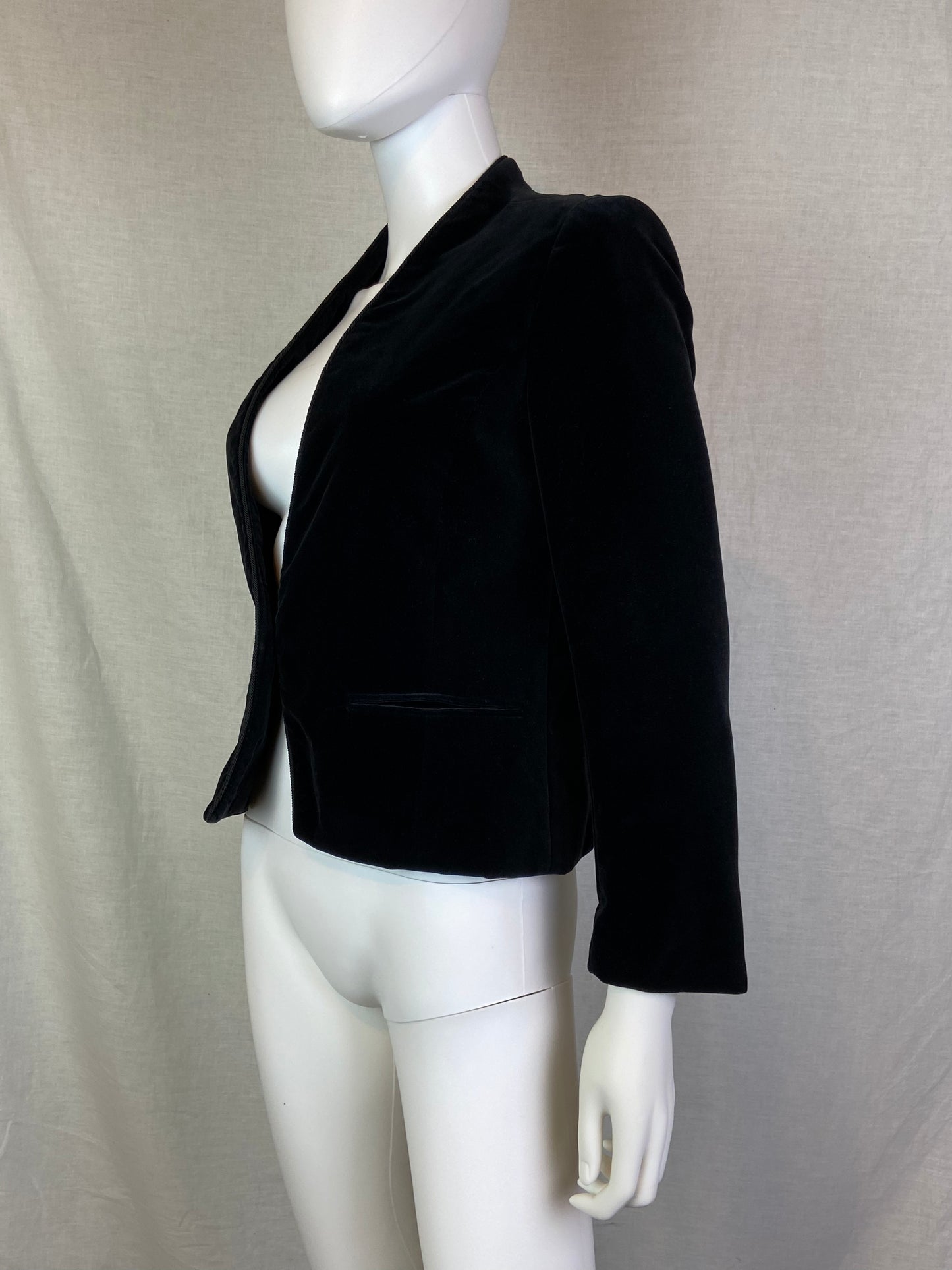 Vintage Personal Petites Black Velvet Blazer ABBY ESSIE STUDIOS