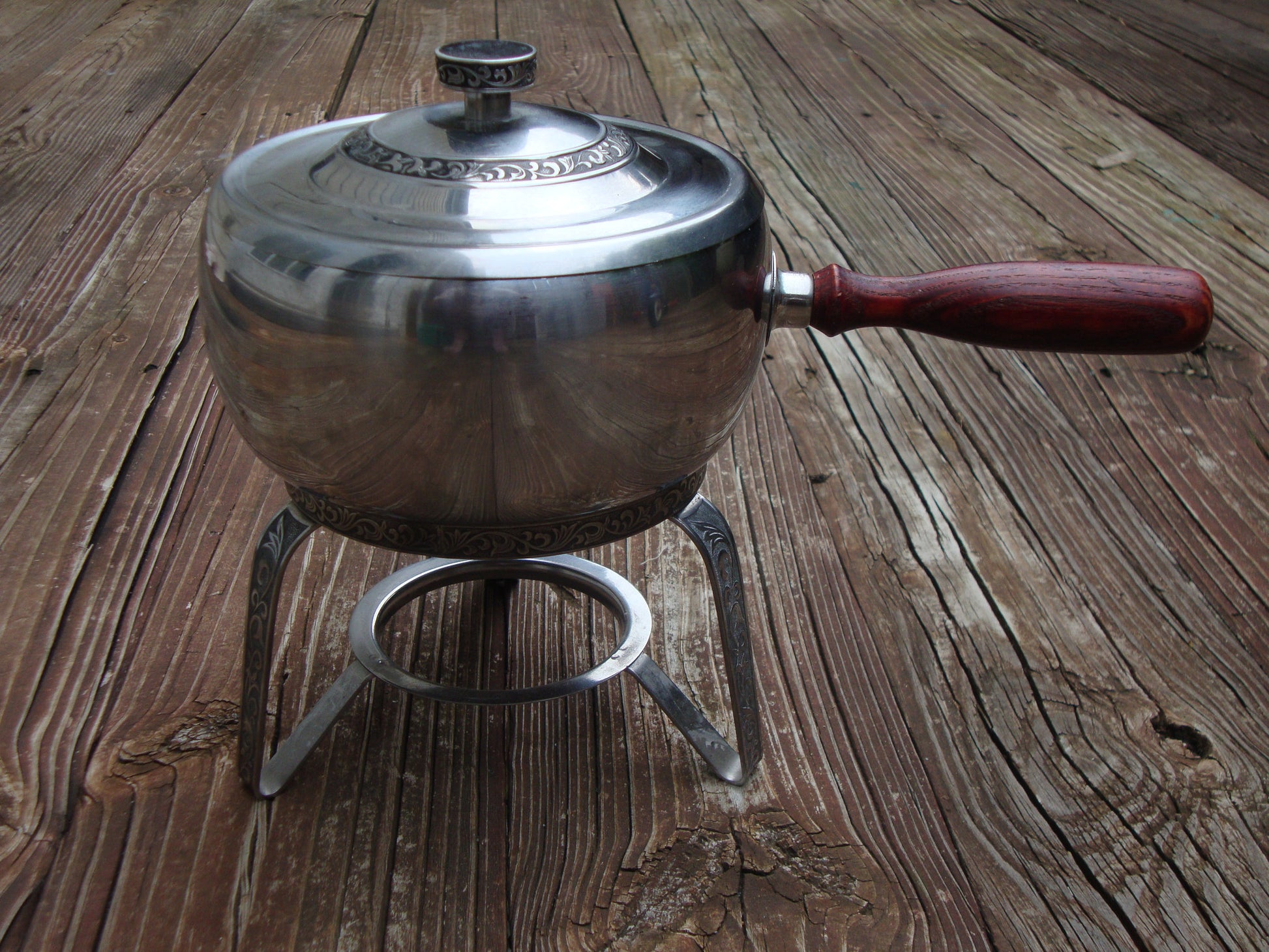 RARE VINTAGE 2 pc STAINLESS STEEL POT W/ GRECIAN DESIGN WOOD HANDLE BURNER Abby Essie