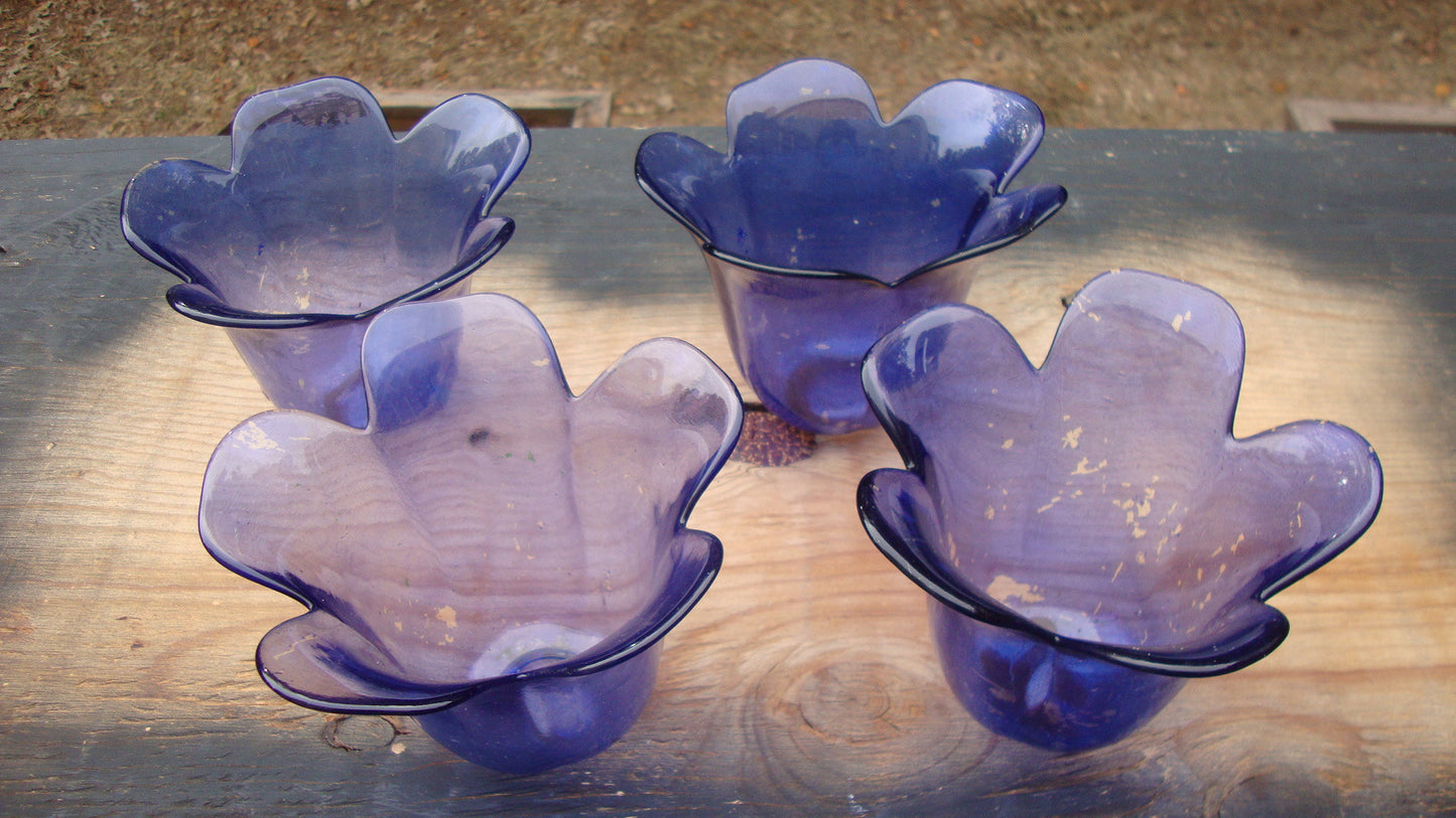 FOUR VINTAGE ART DECO BLUE FLORAL GLASS CHANDELIER LIGHT COVERS NO HOLES Abby Essie