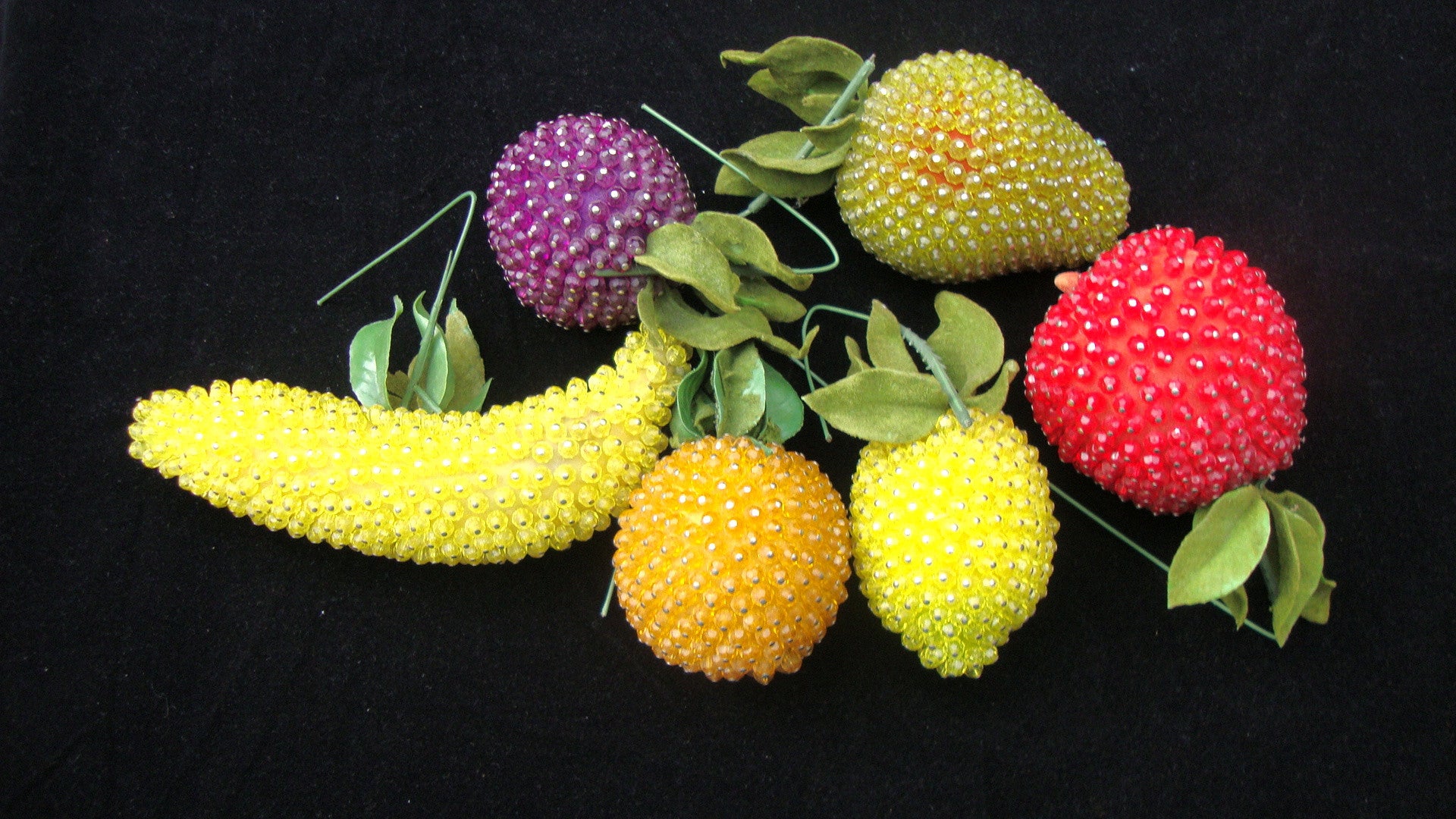 VINTAGE ART DECO BRASS BASKET SEQUIN BEADED 6 SIX FRUIT BANANA PEACH LEMON APPLE Abby Essie