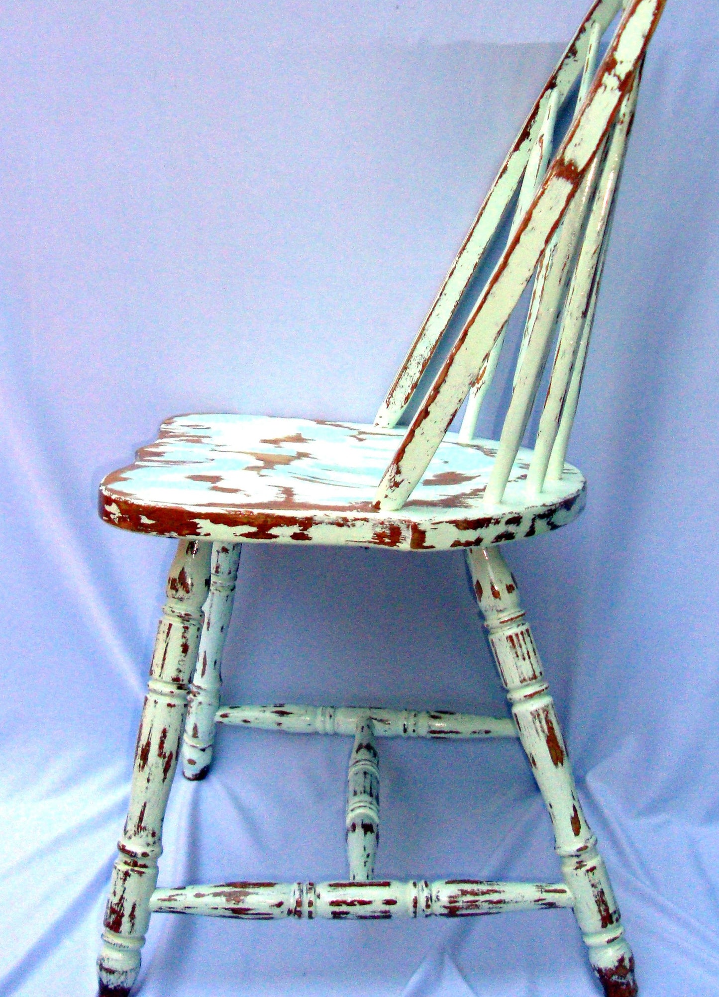 Vintage Cottage Distressed Farmhouse Windsor Chairs