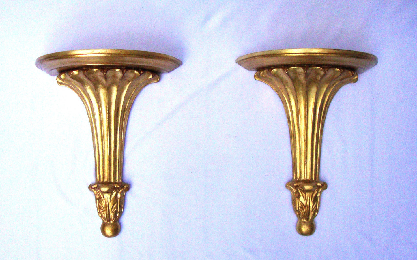 Italian Neoclassical Gilt Gold Sconce Shelves