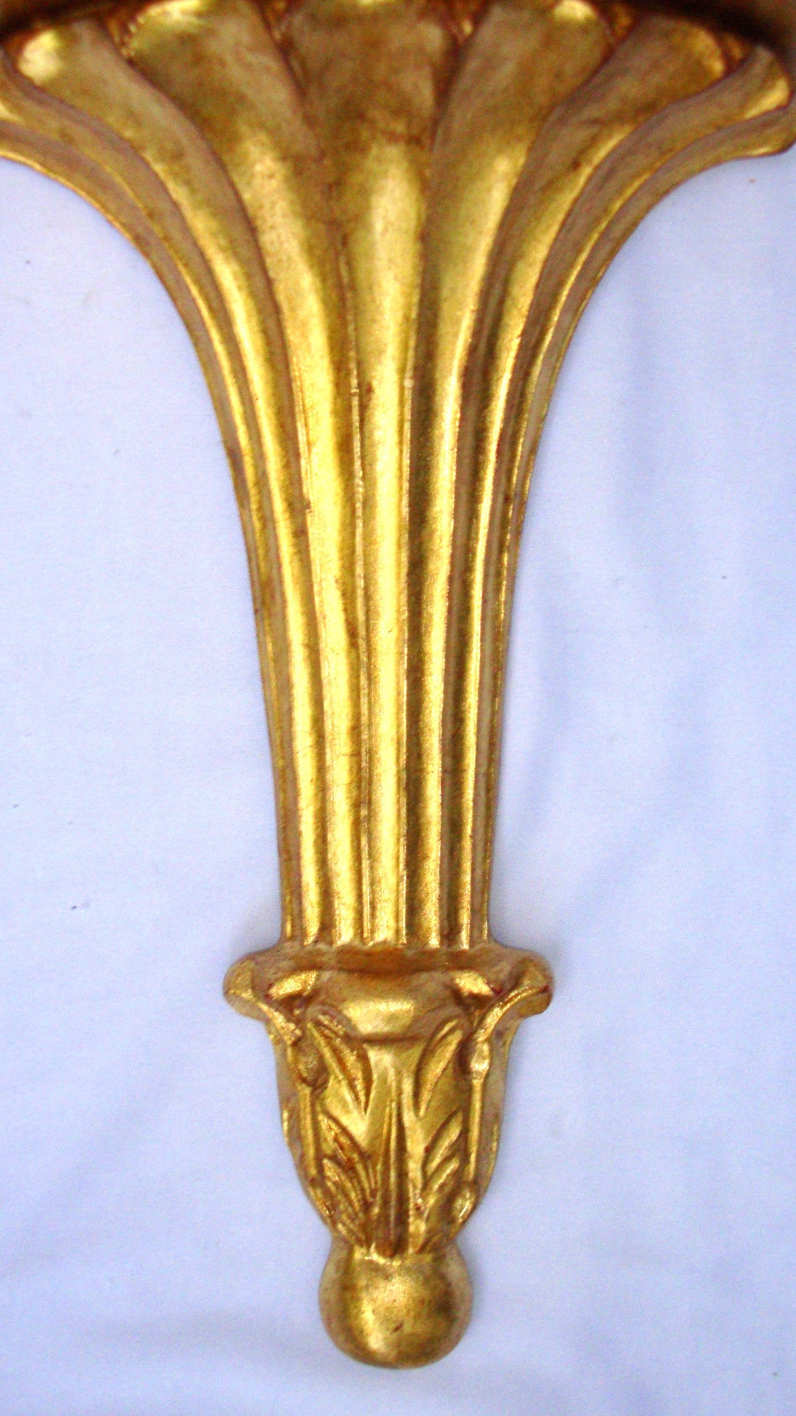 Italian Neoclassical Gilt Gold Sconce Shelves