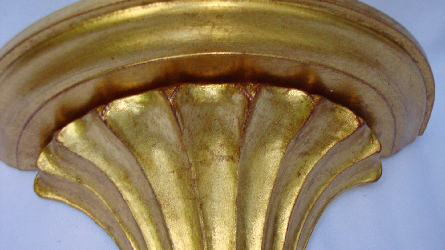 Italian Neoclassical Gilt Gold Sconce Shelves