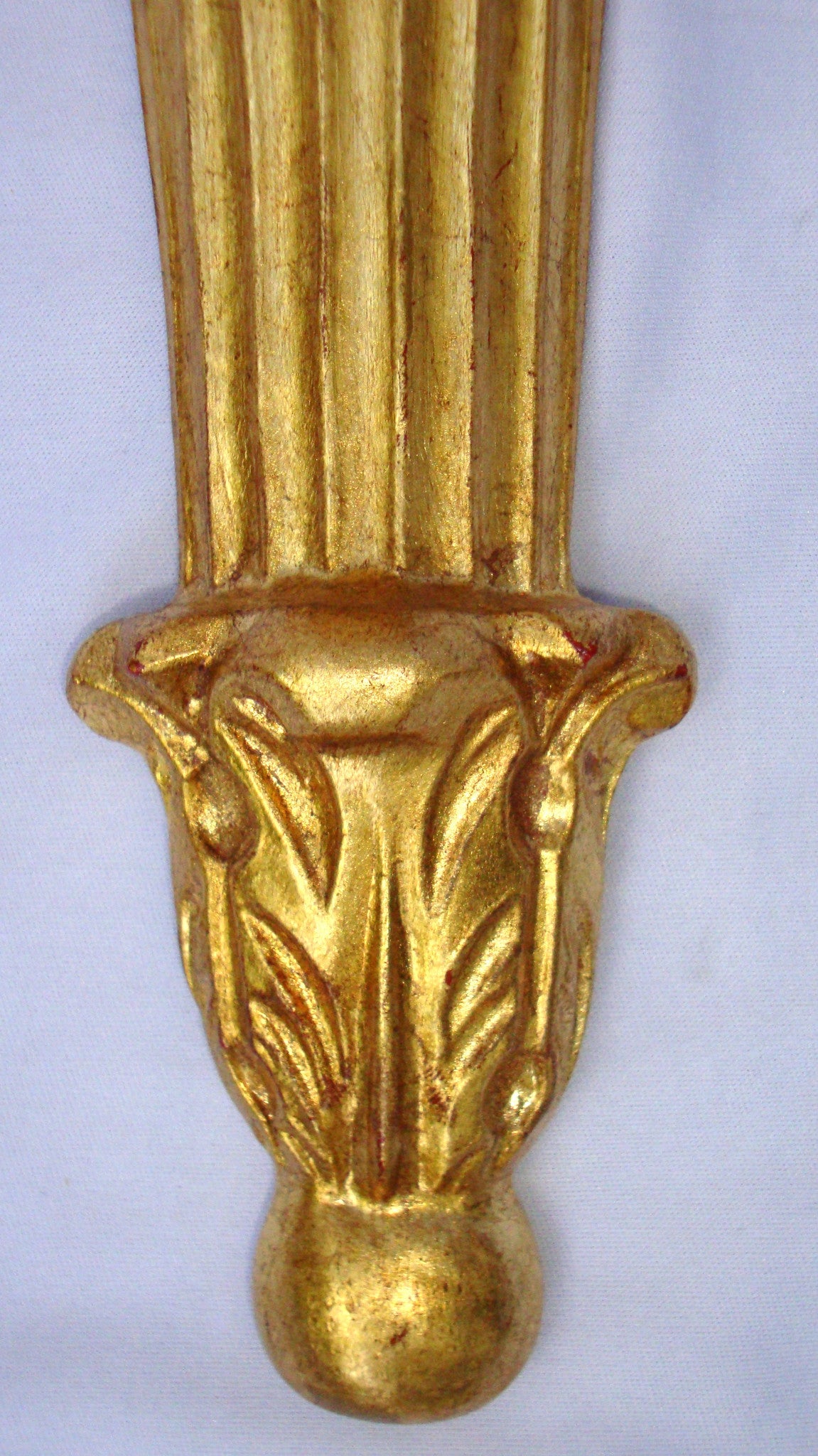Italian Neoclassical Gilt Gold Sconce Shelves