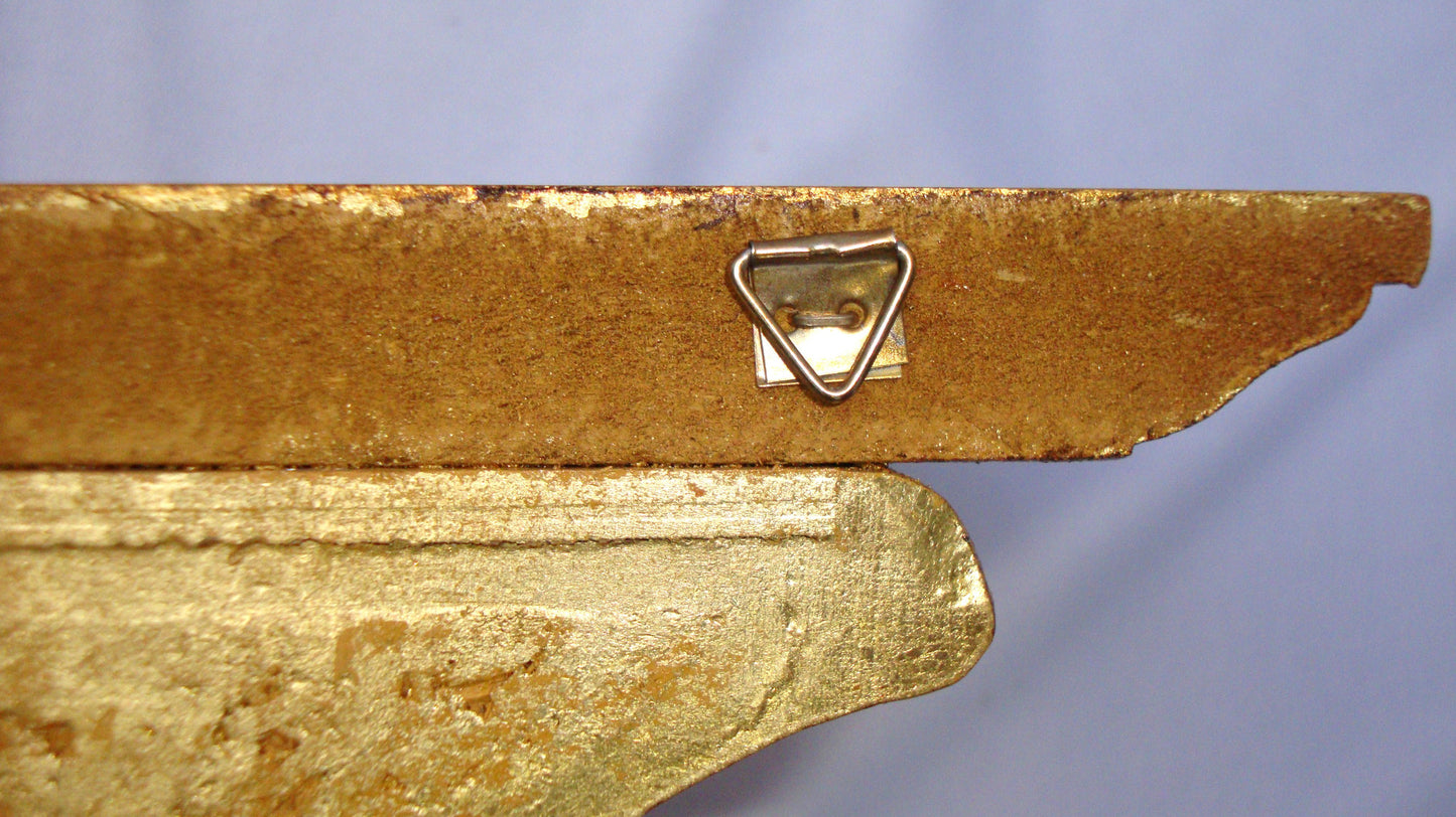 Italian Neoclassical Gilt Gold Sconce Shelves