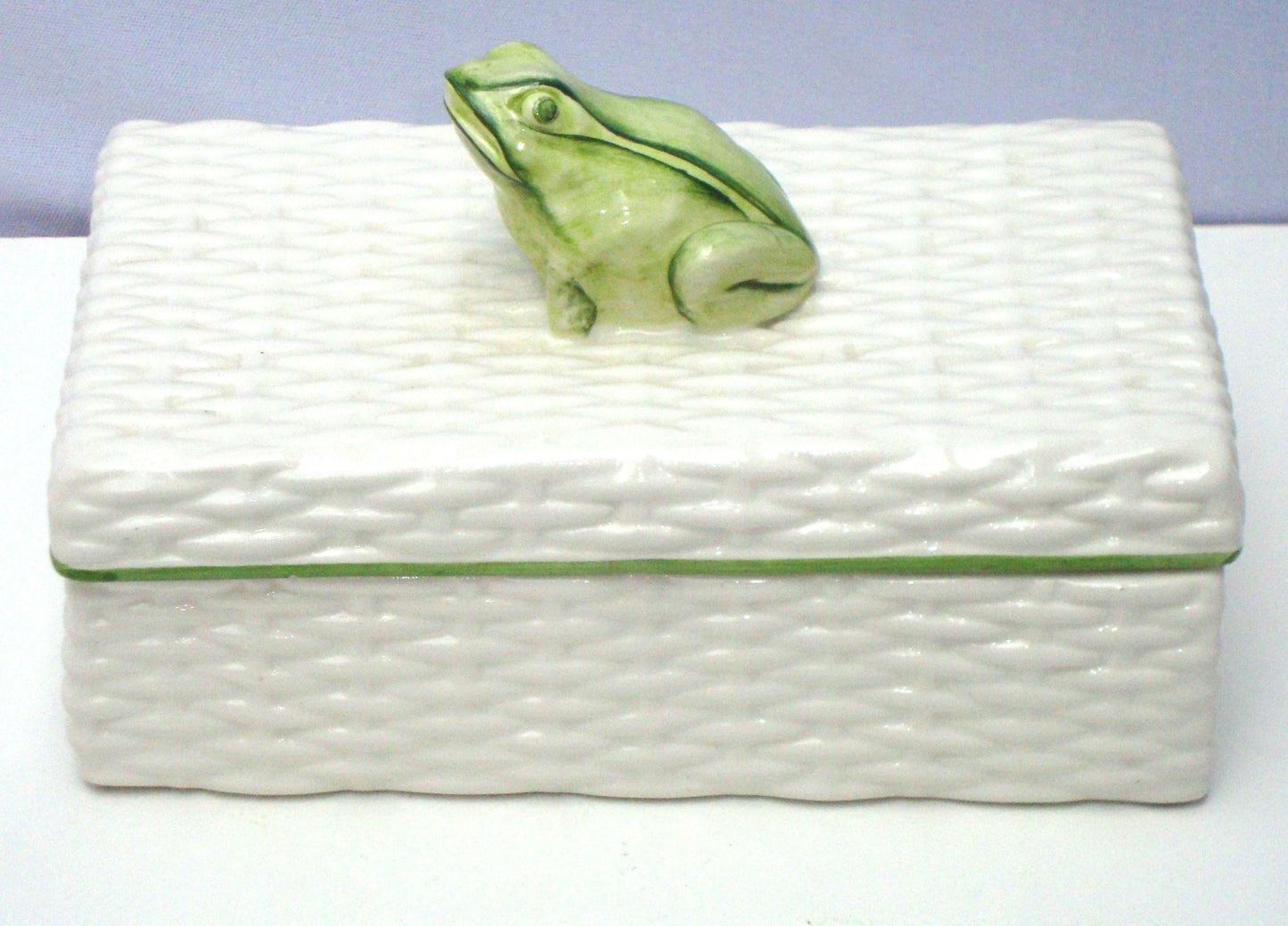 [SOLD] Italian Porcelain Ceramic Wicker Frog Box