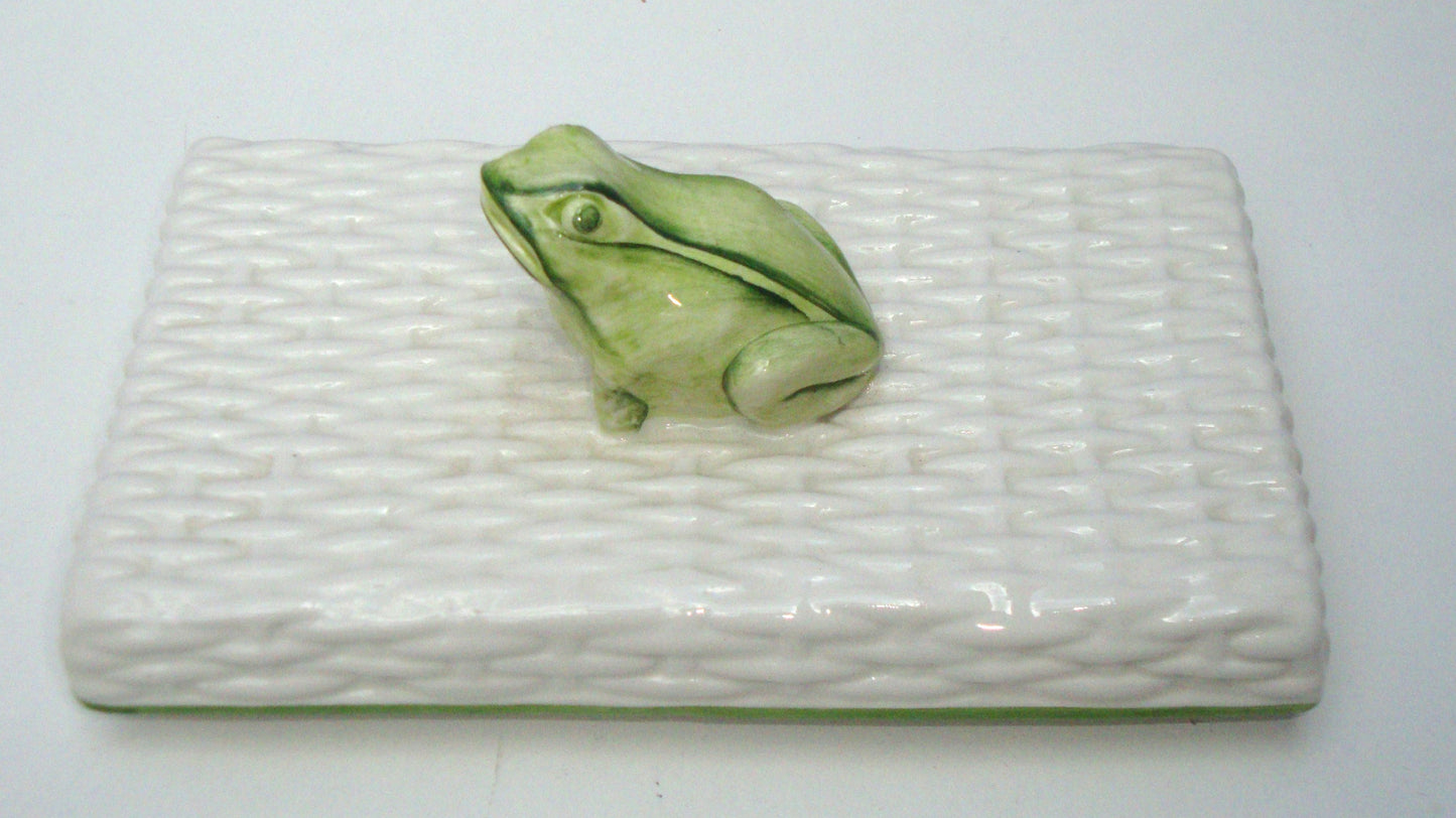 [SOLD] Italian Porcelain Ceramic Wicker Frog Box