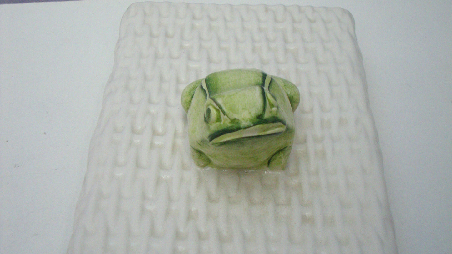 [SOLD] Italian Porcelain Ceramic Wicker Frog Box